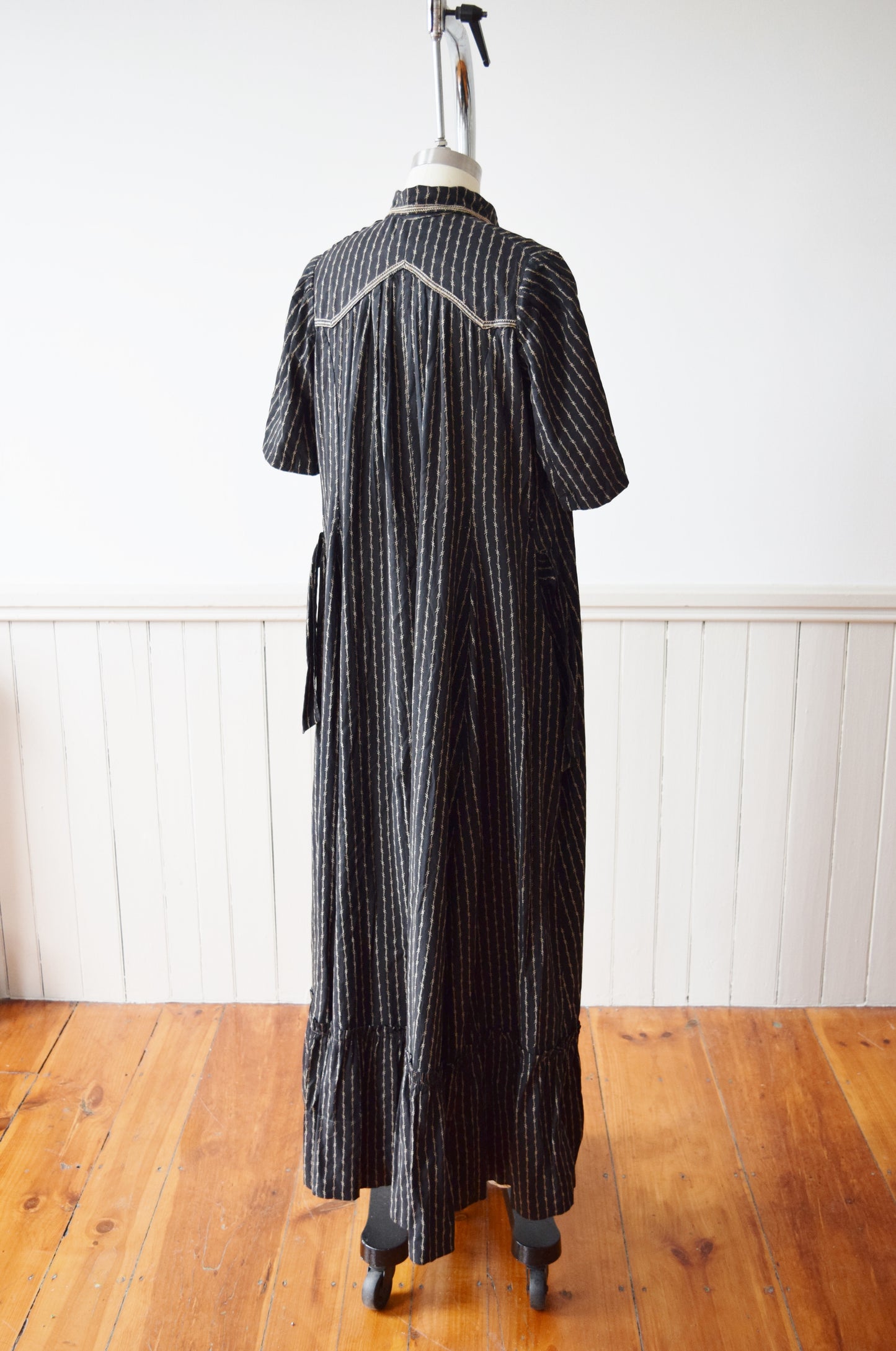 Antique Victorian Calico Wrapper Dress | S-S/M