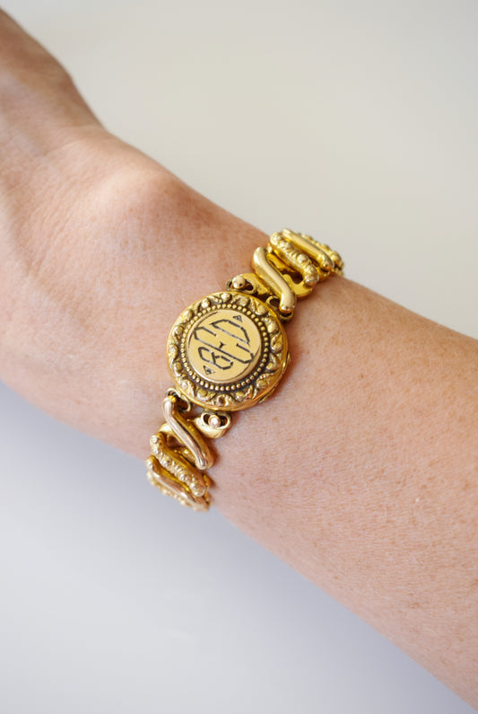 Antique Gold Sweetheart Locket Bracelet | BED