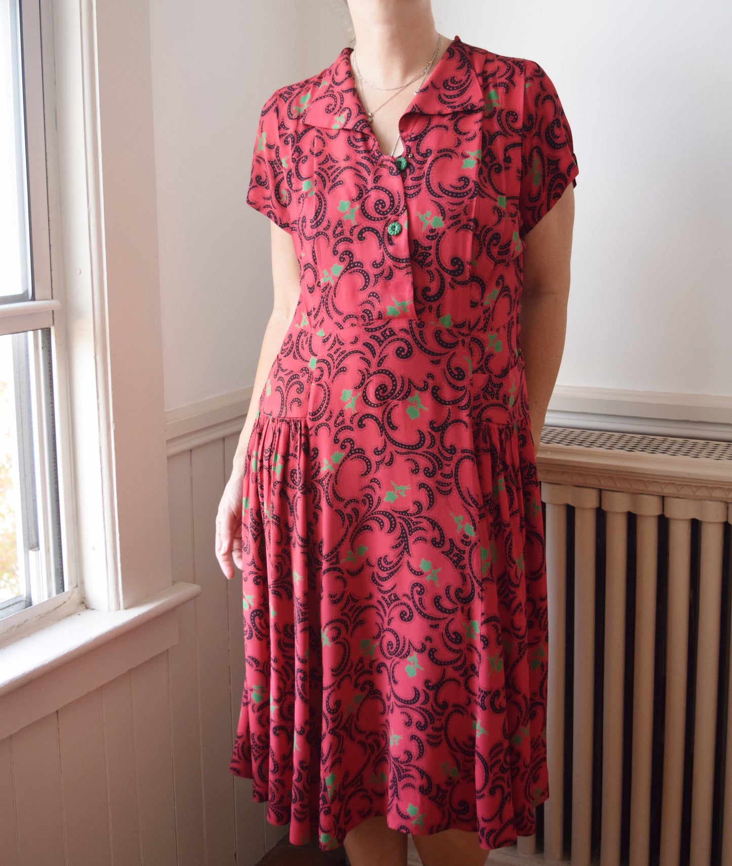 1940s Novelty  Print Day Dress | M-L