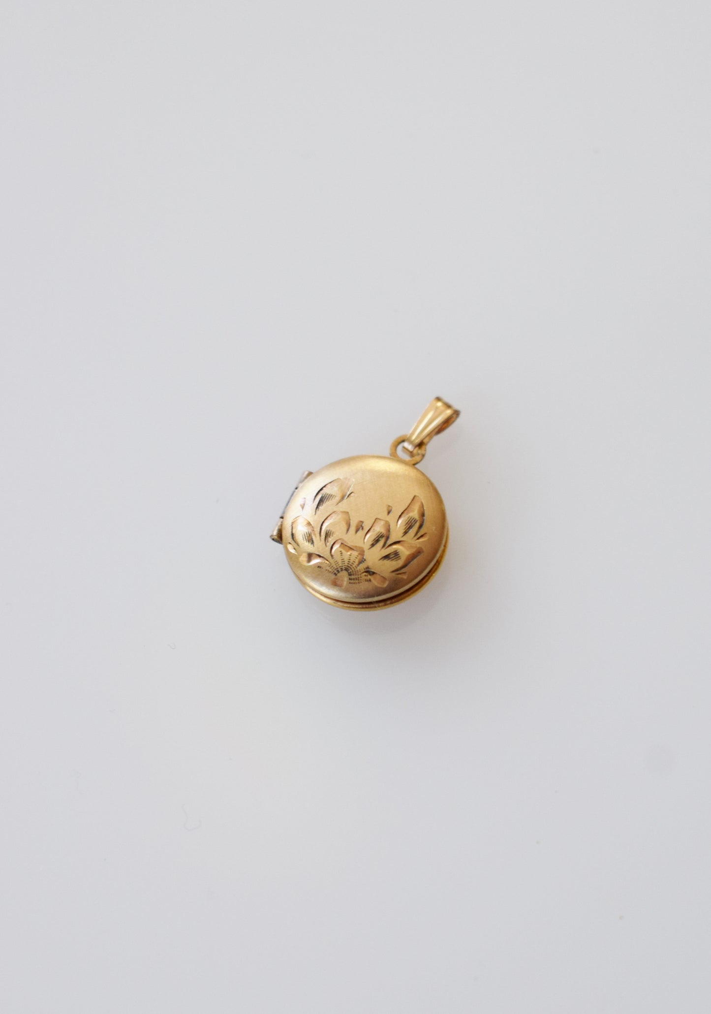 Petite Vintage Gold Locket | Half Flower Motif