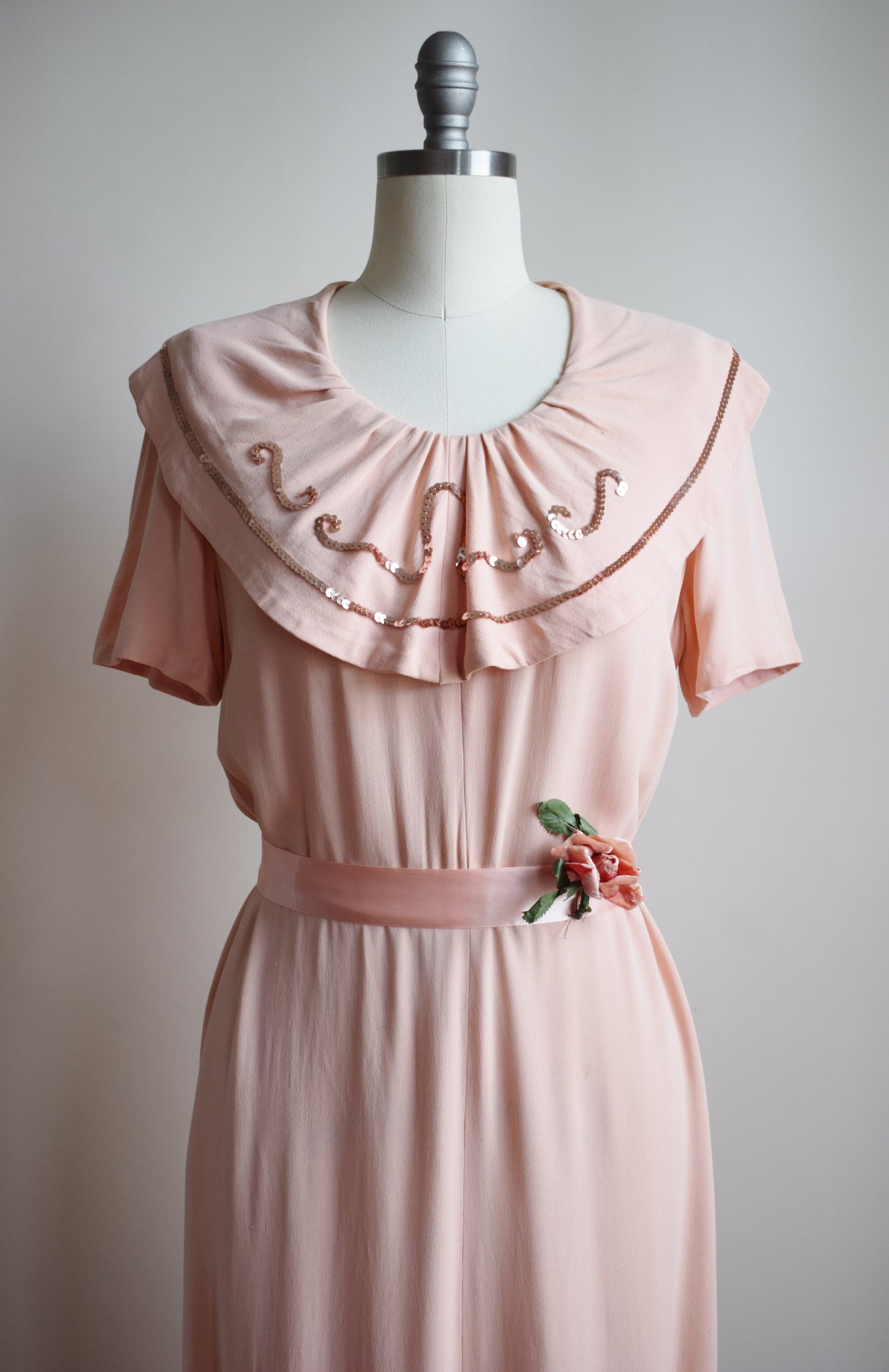 1940s Ruffle Collar Gown | M/L