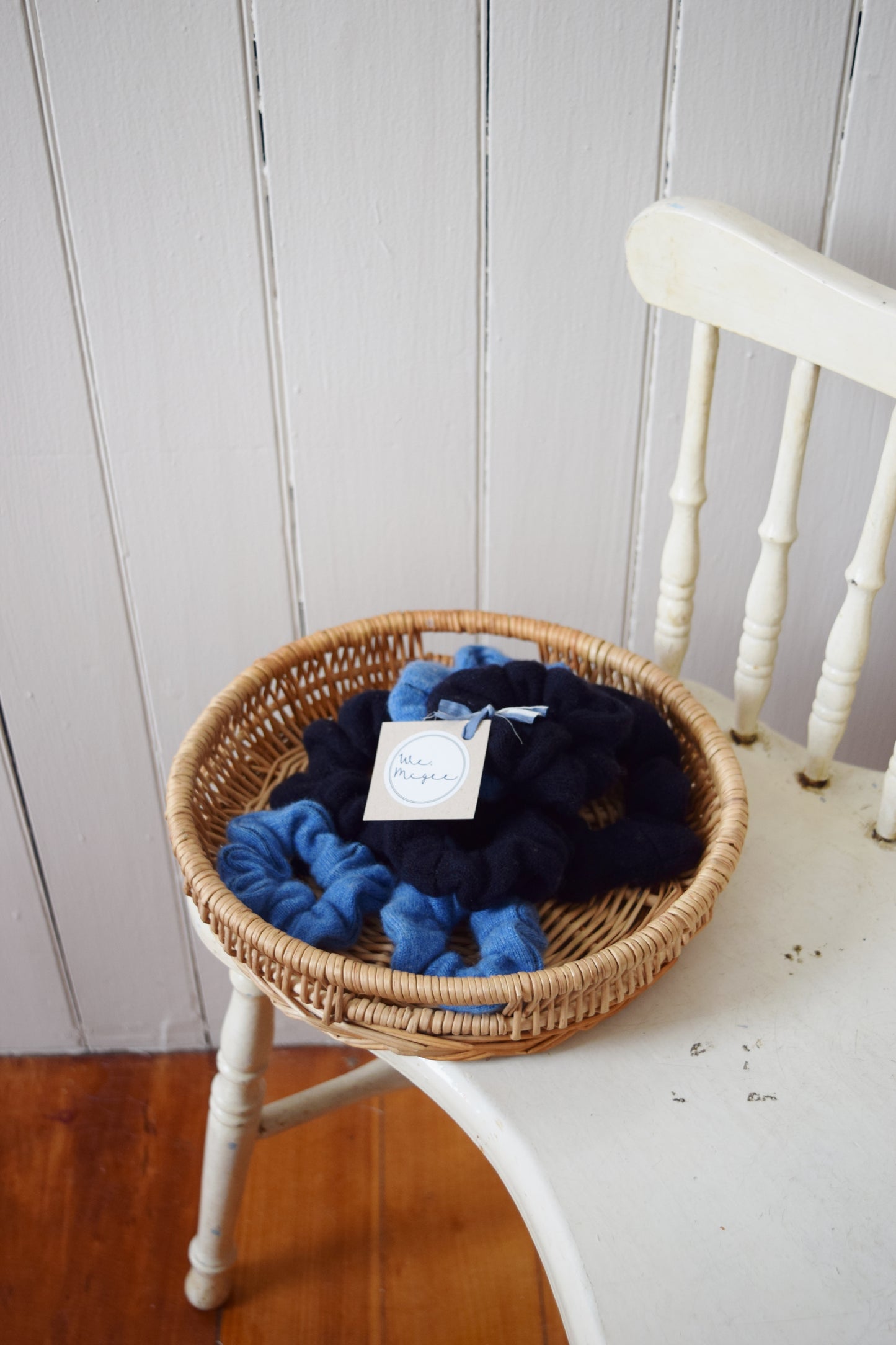 Small Cashmere Scrunchies Set of 2 | Chambray + Navy