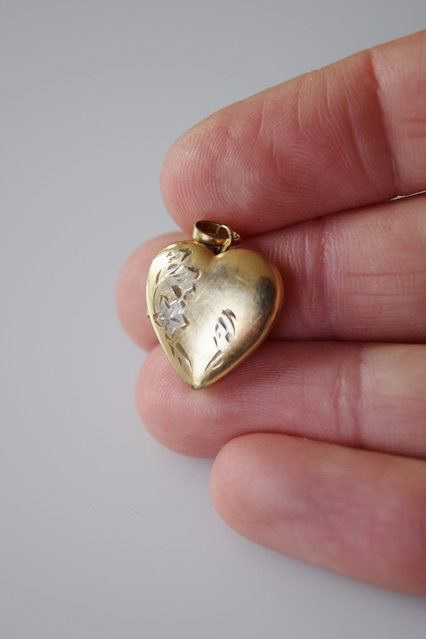 Petite Vintage Heart Shaped Locket | Whimsical Floral Motif