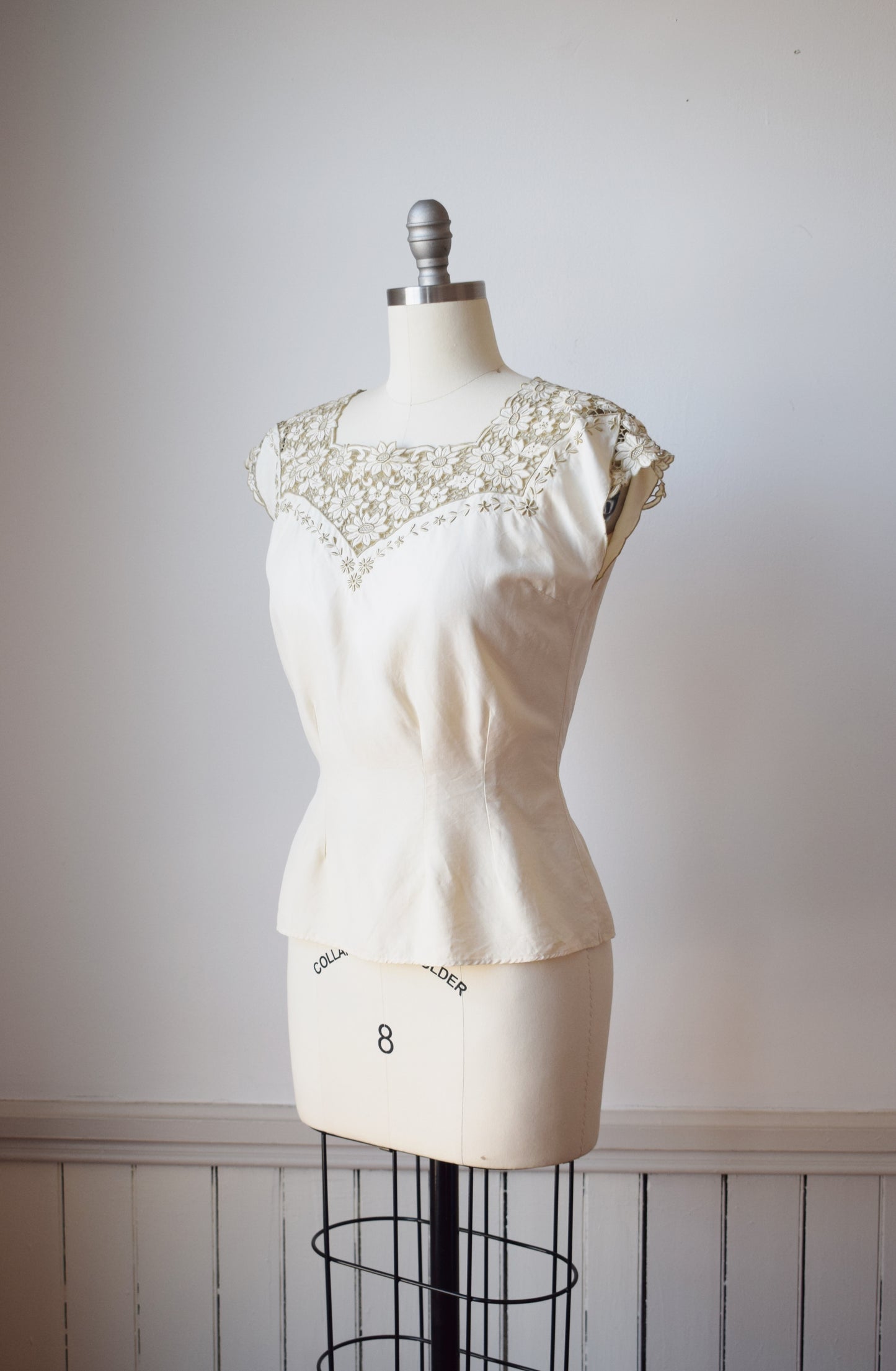 1950s Silk and Cutwork Lace Top | M