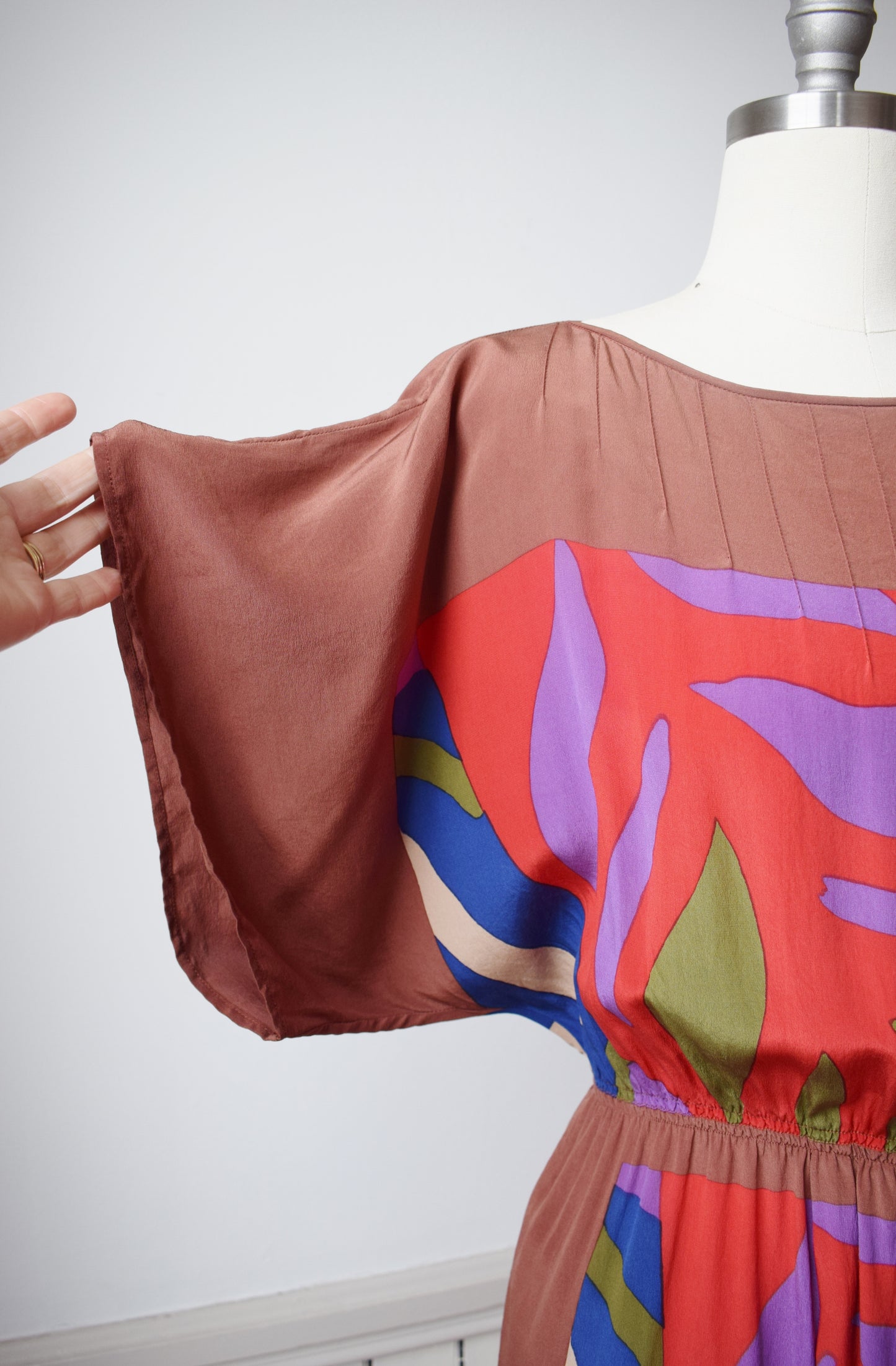 1980s Silk Abstract Leaf Print Dress by Soo Yung Lee | M/L