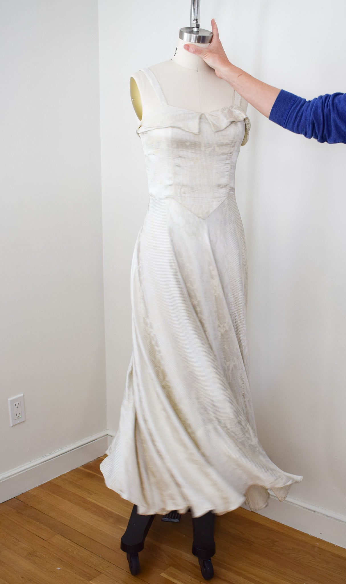 1940s Satin and Lamé Gown | S