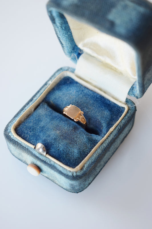 Victorian 10kt Rose Gold Mini Signet Ring/Charm