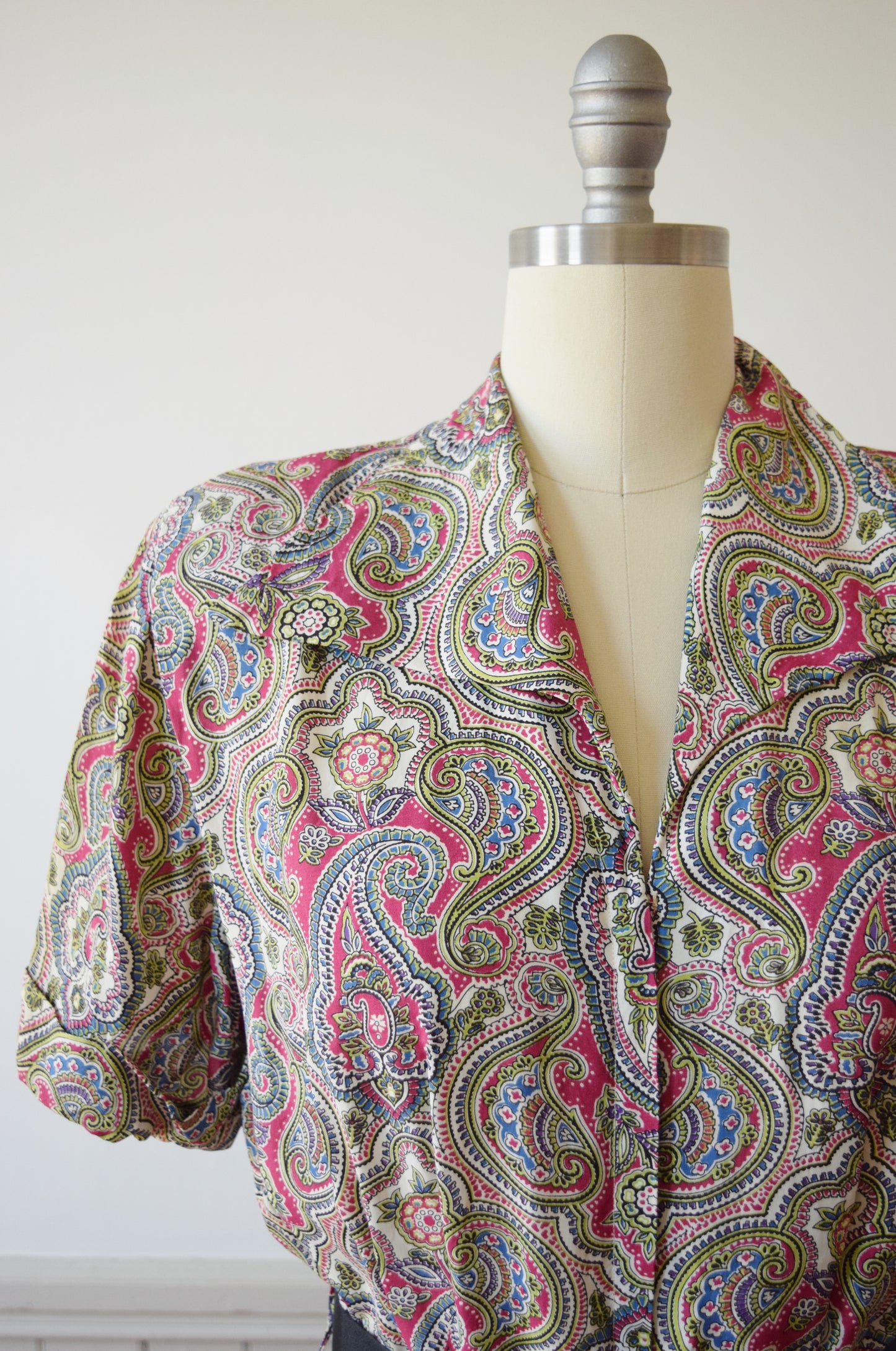 1940s Cold Rayon Zip Front Dress in Paisley by Saybury | M/L