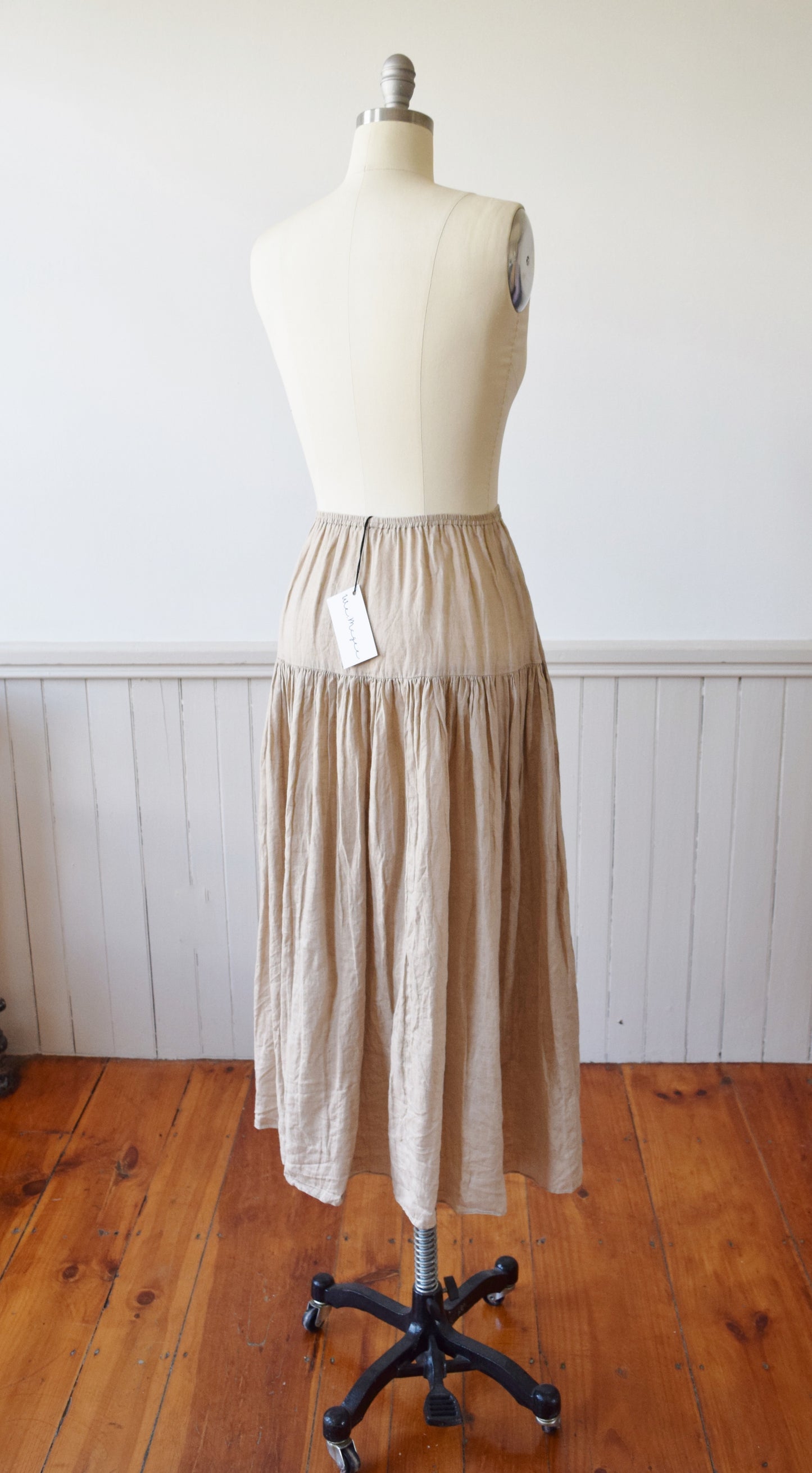 Irish Linen Skirt by Harriet Selwyn | 1990s | S/M
