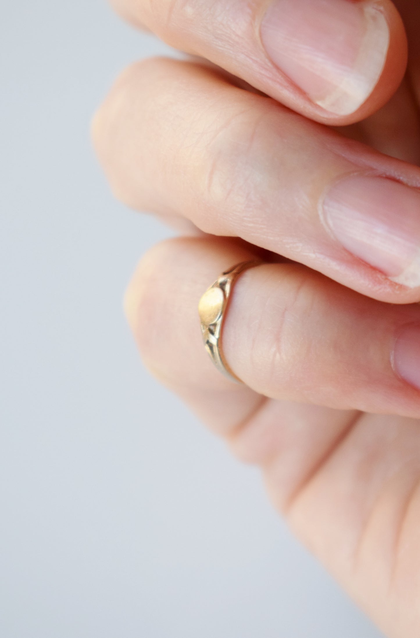 Victorian 10kt Gold Signet Pinky Ring | Charm