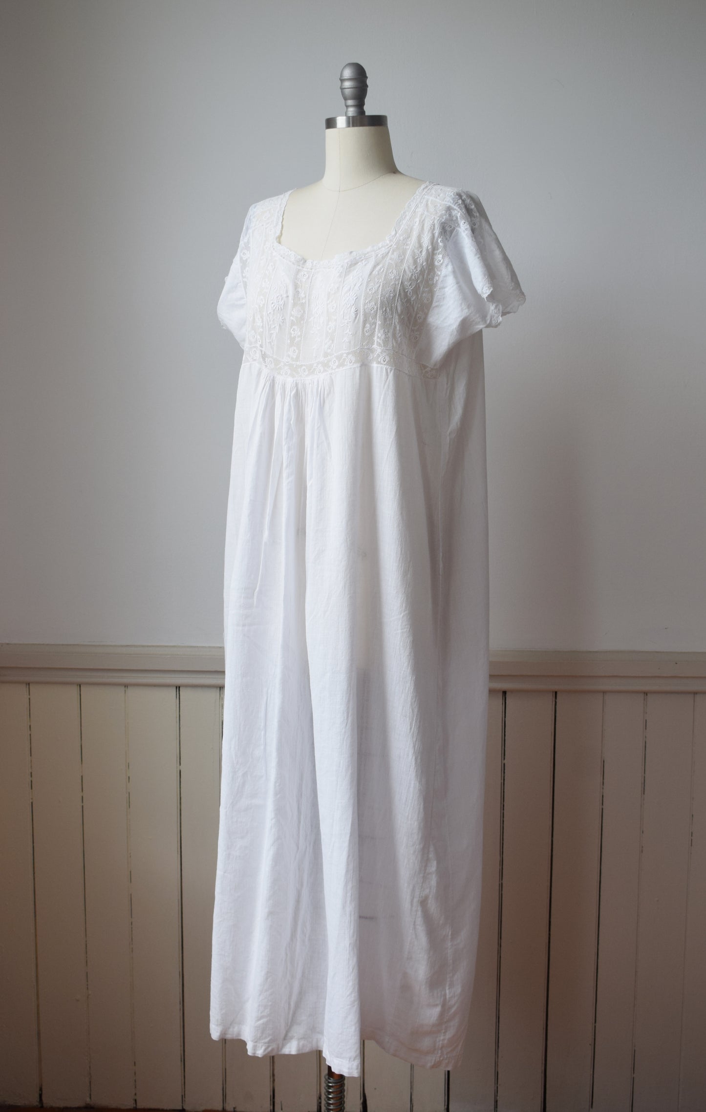 Antique Cotton and Lace Nap Dress | OS