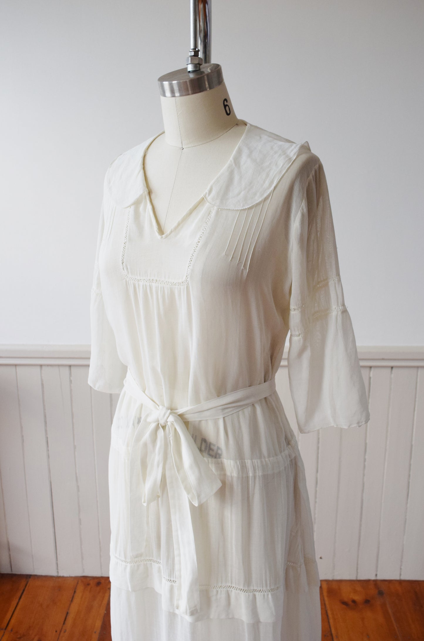 Late Teens / Early 1920s Cotton Lawn Dress | S