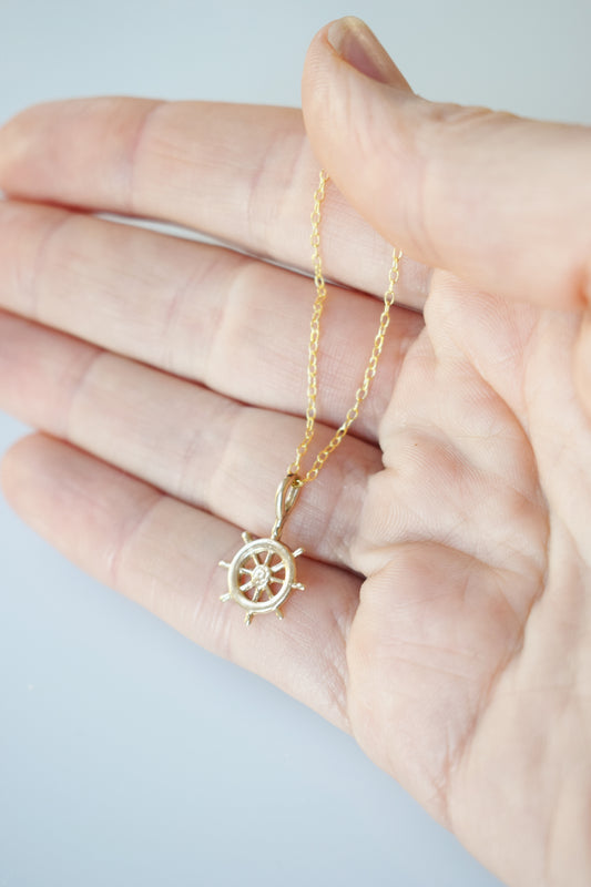 Vintage 14kt Gold Ship's Wheel Charm | Pendant