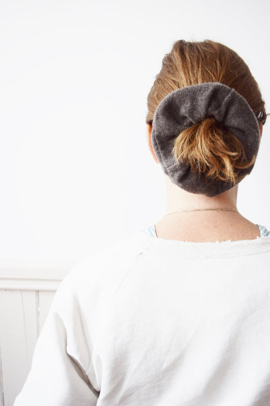Large Cashmere Scrunchie in Fawn