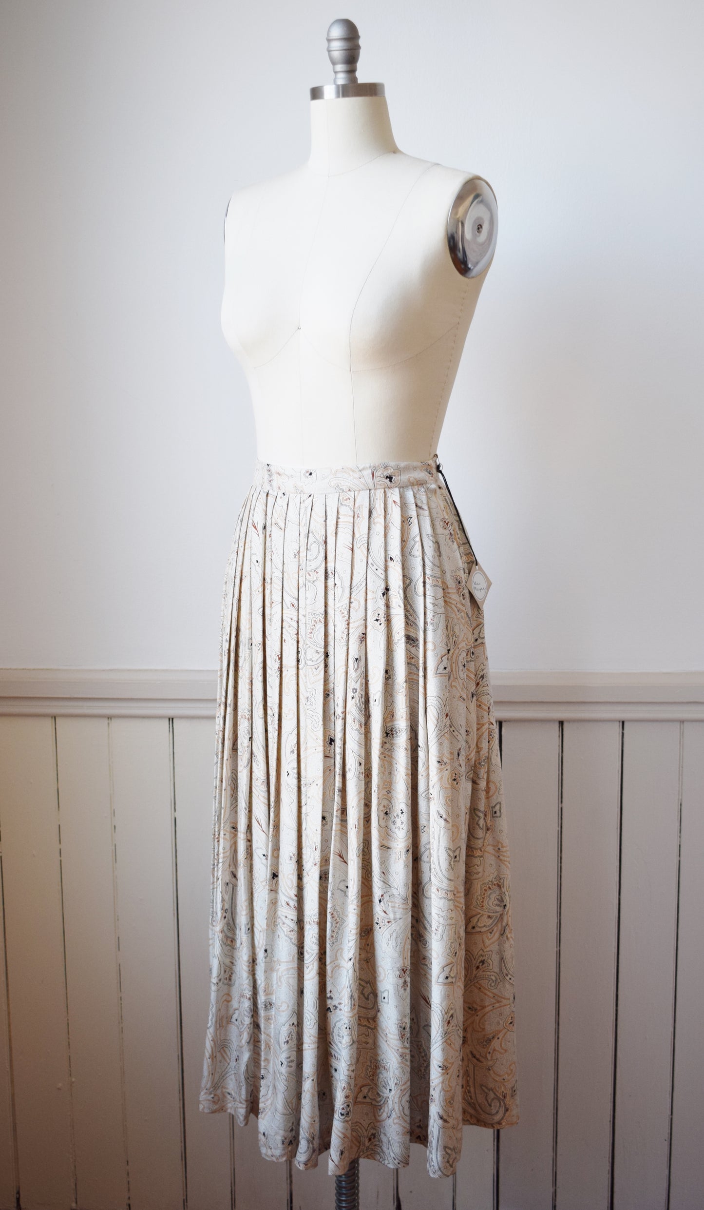 1990s Pleated Silk Paisley Skirt | M
