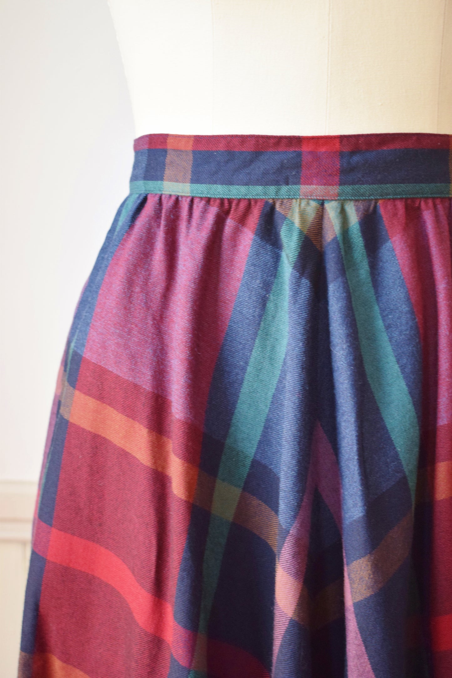 80s Liz Claiborne Madras Plaid Ruffle Skirt | XS