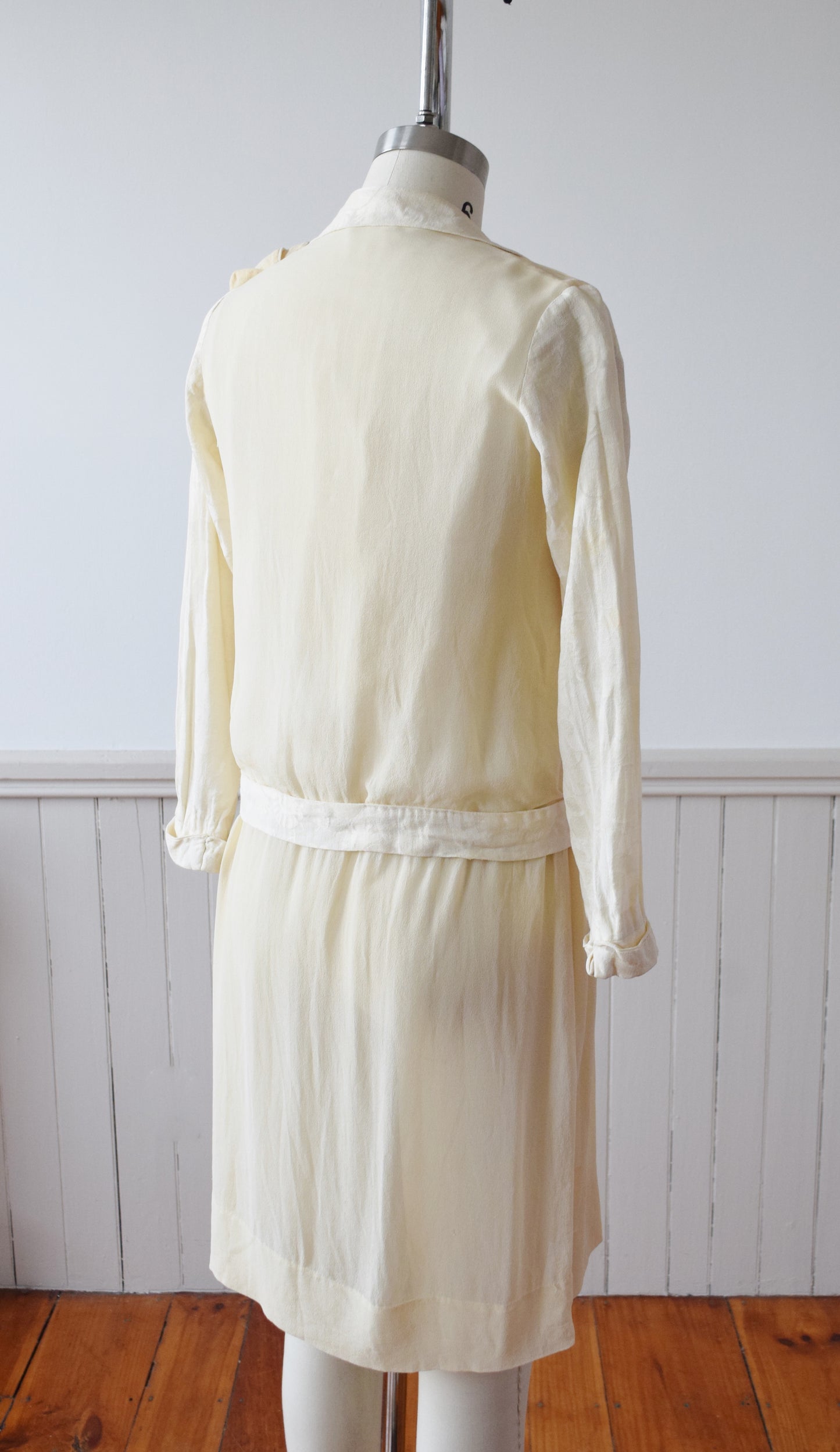 1920s Adolescent’s (or V. Petite Adult) Mixed Silks Dress
