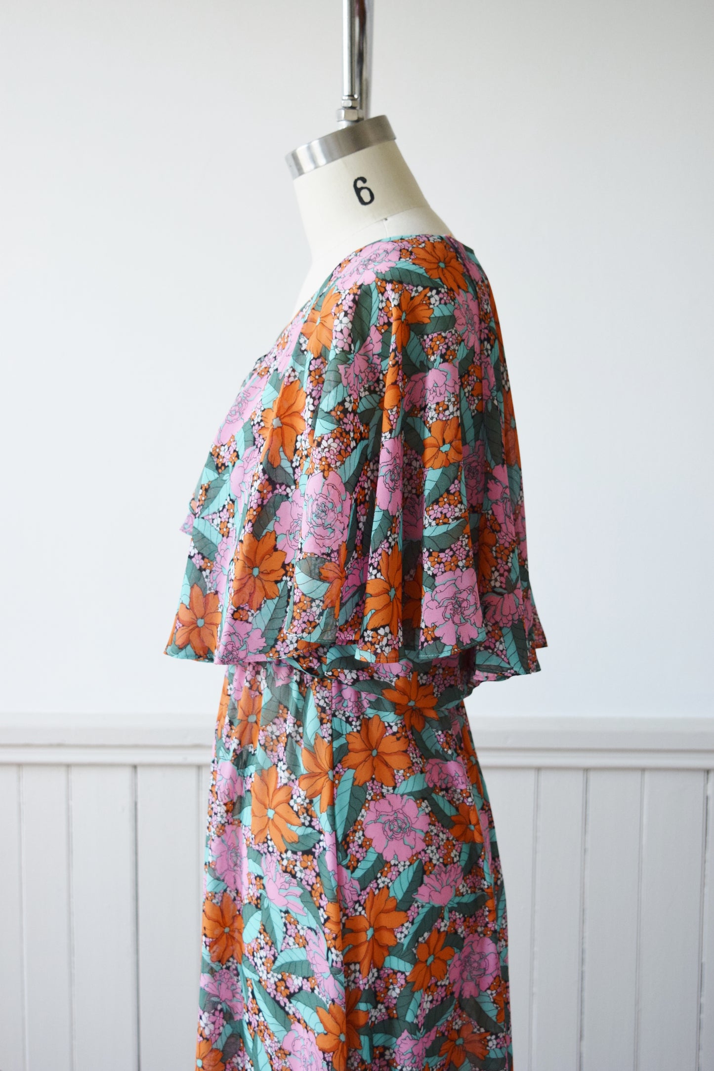 Nicole Miller Floral Capelet Dress |1970s | S