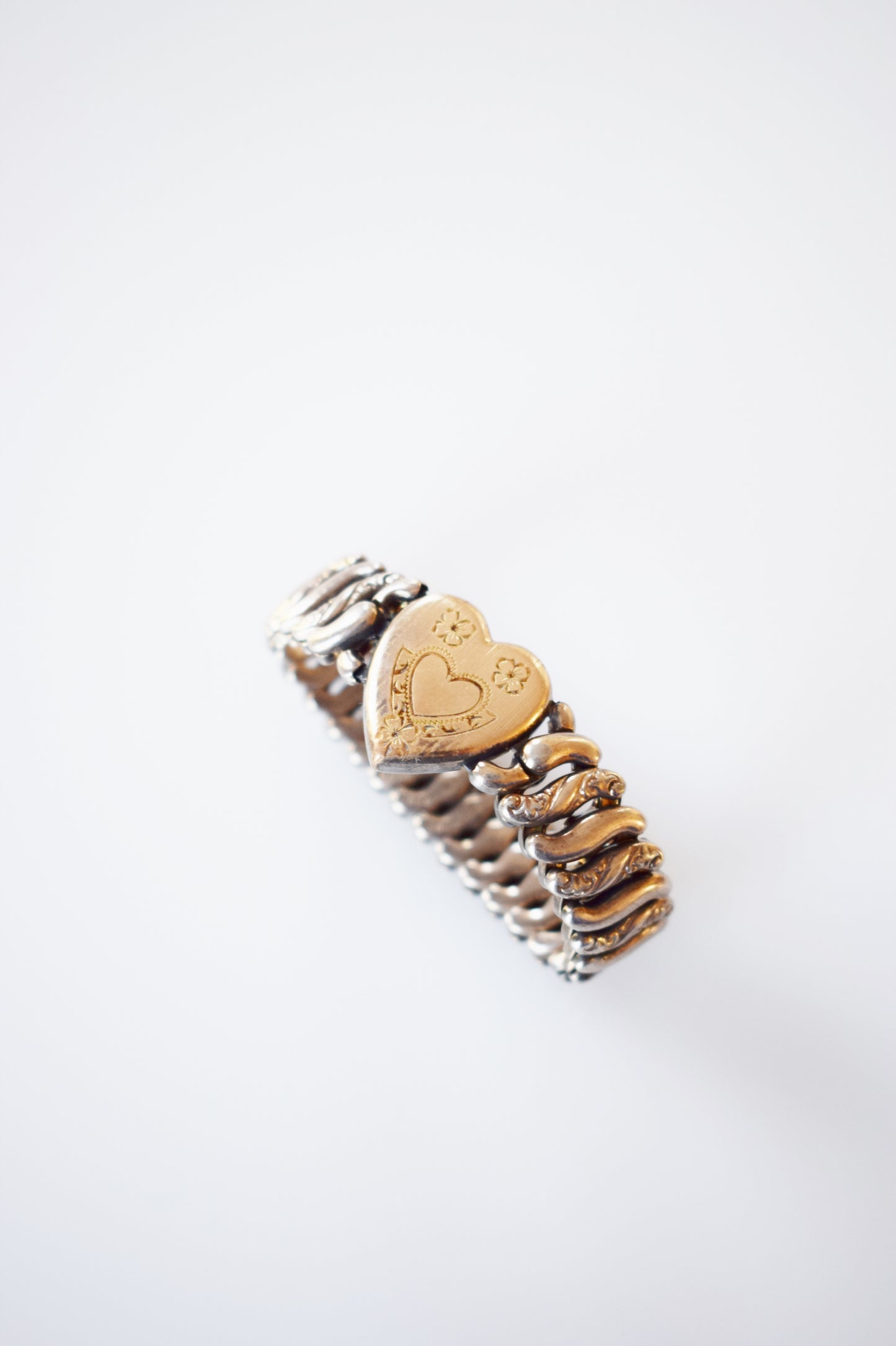 1940s Gold Sweetheart Expansion Bracelet | 3 flower 1 heart