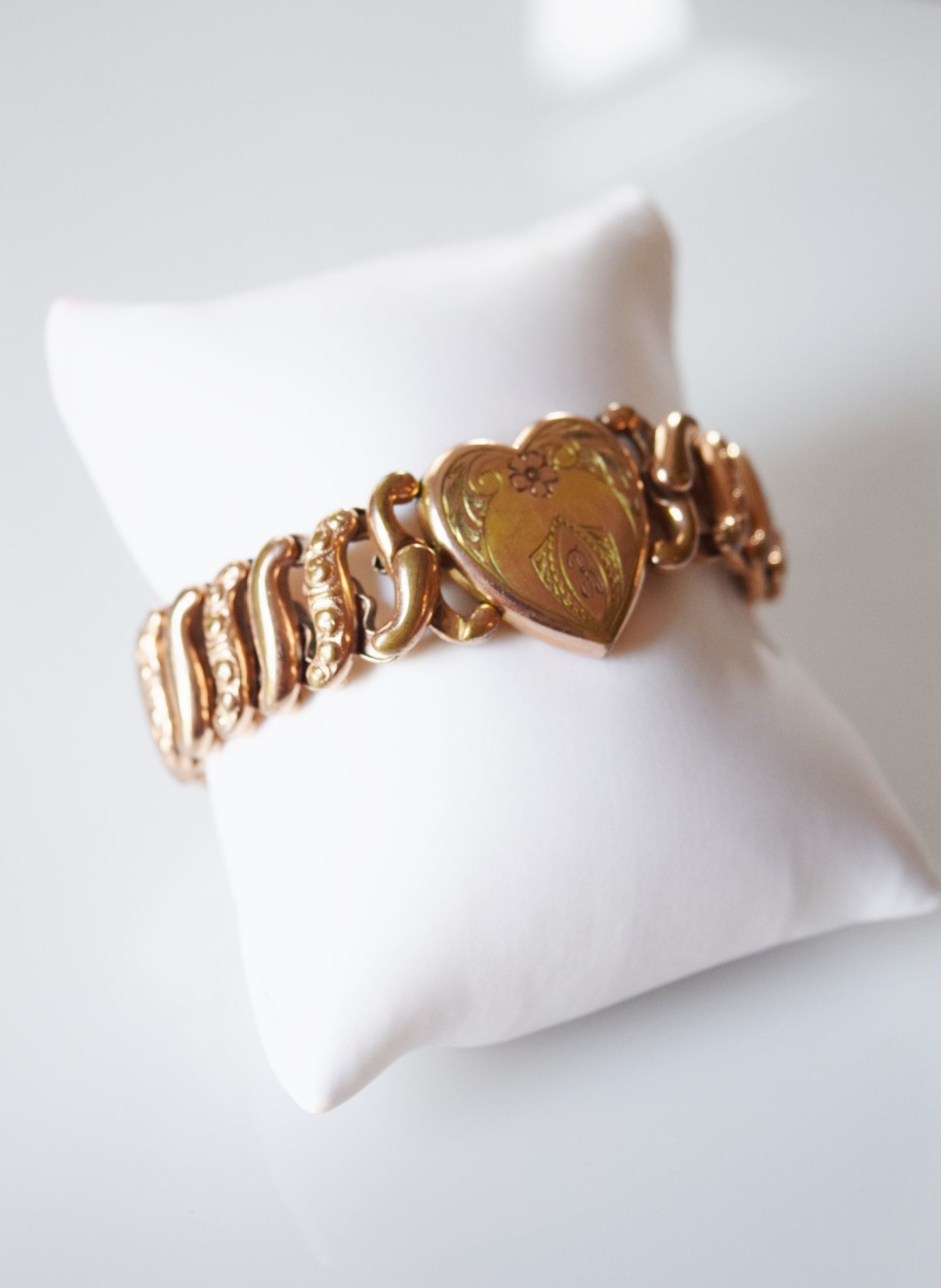 Antique Sweetheart Expansion Bracelet with Engraved Heart Charm | "B"