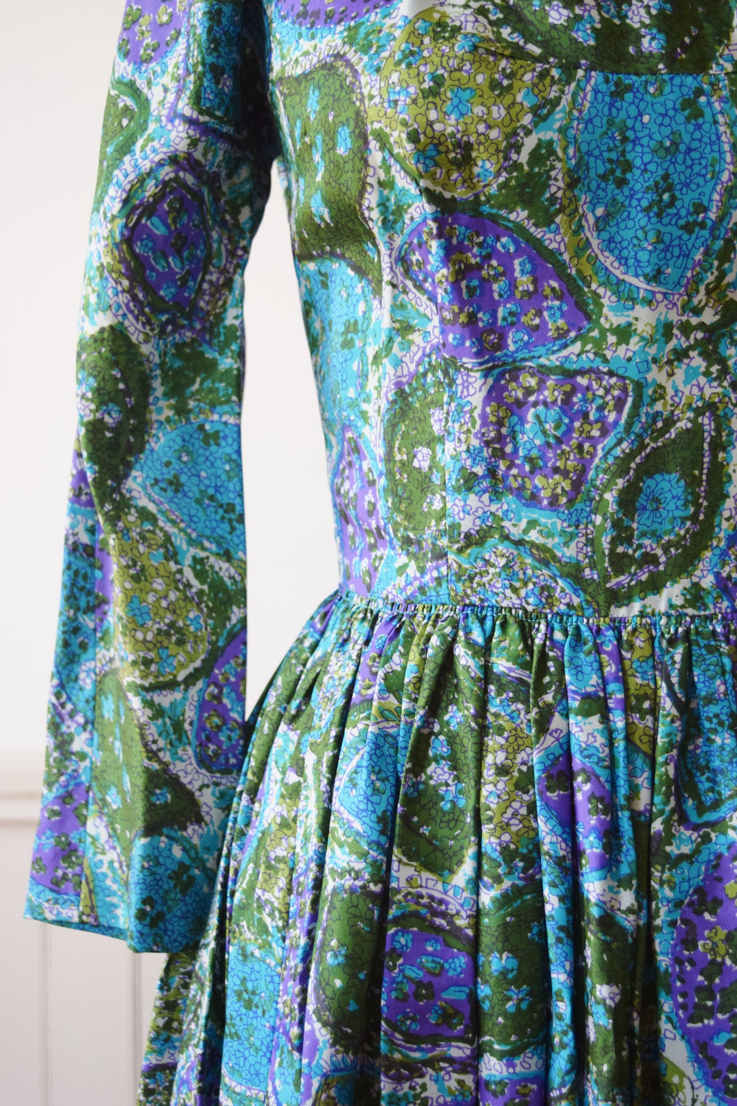 1950s/1960s Silk Paisley Print Dress | DeTrano Original by Georgette | S