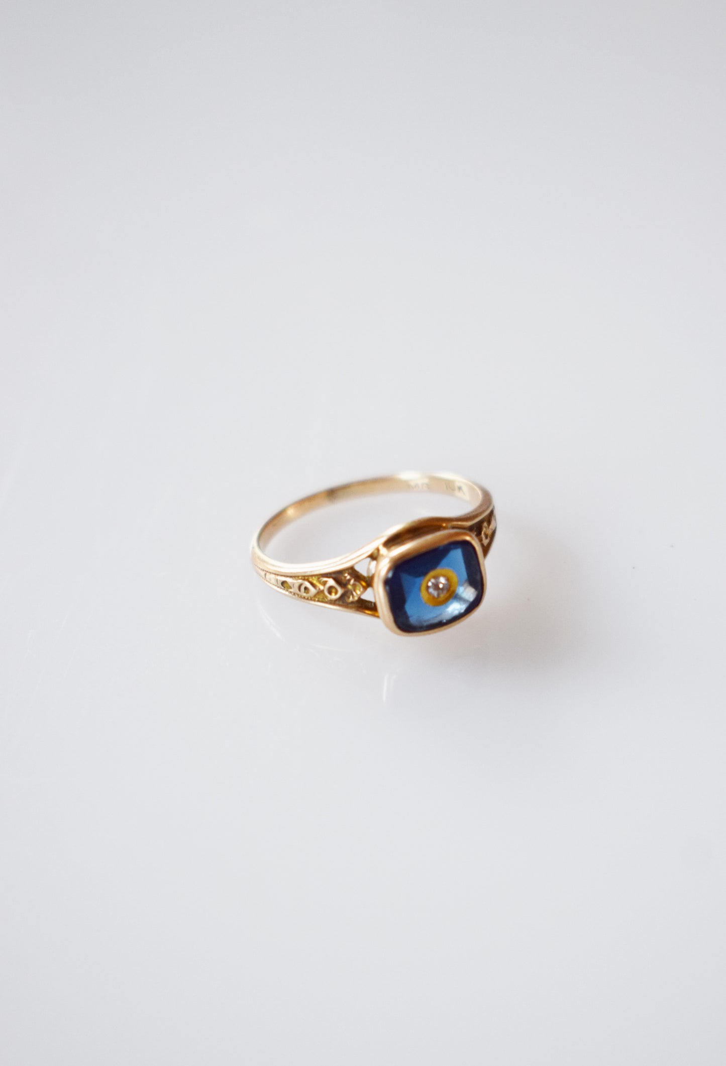 Antique Art Deco 10kt Gold, Diamond and Sapphire Stone Ring | 4.5
