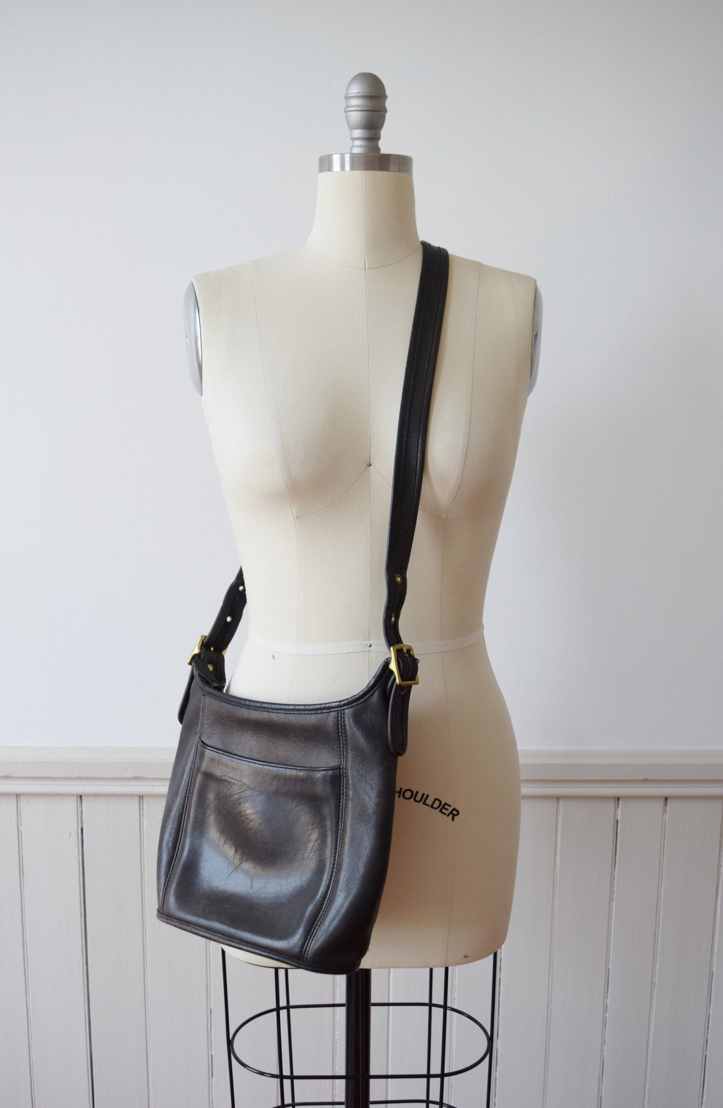 Vintage Coach Legacy Bucket Bag / Purse in Chocolate Brown Leather | No. COC-9816