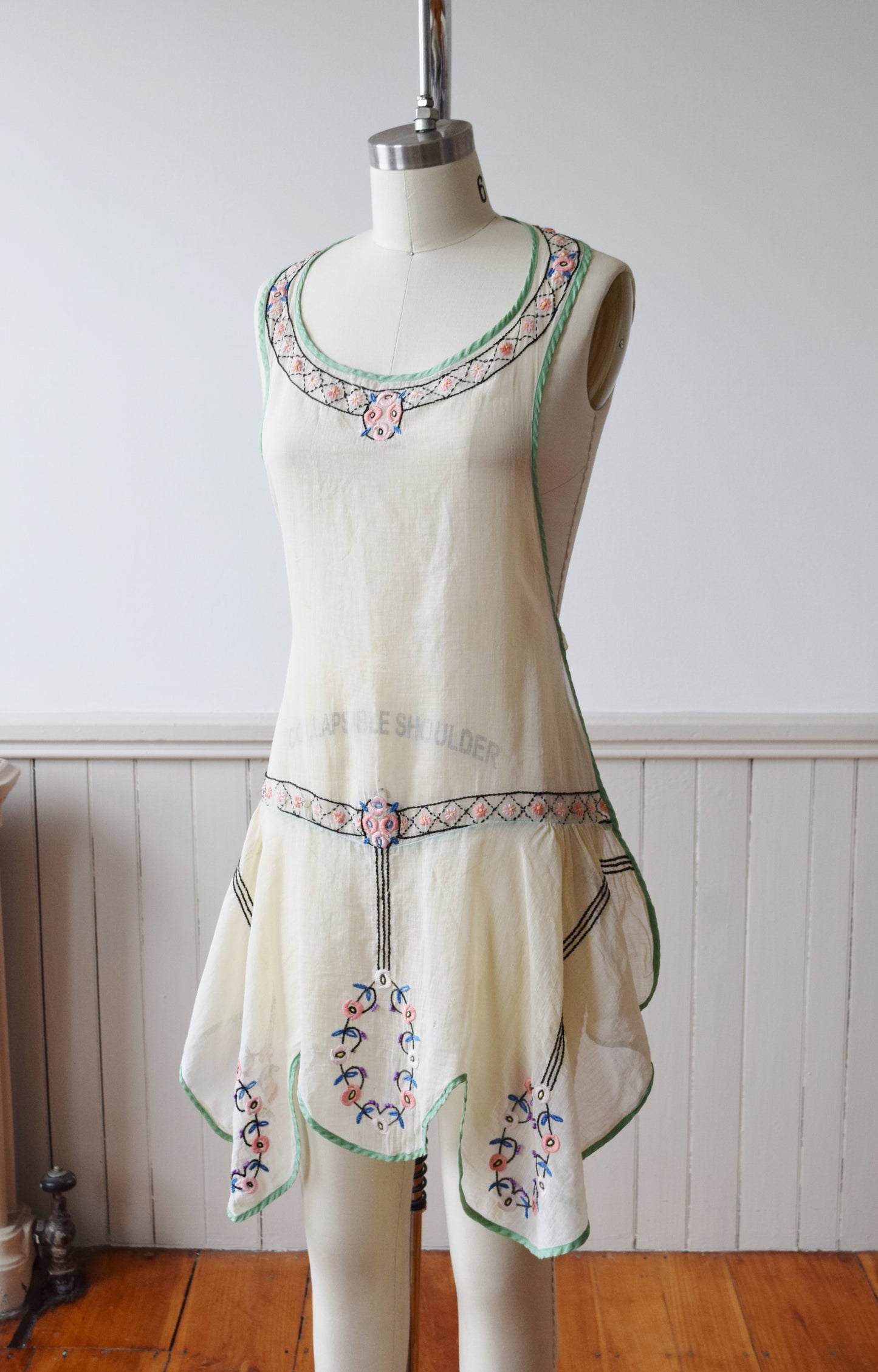 1920s Hand Embroidered Ruffle Apron