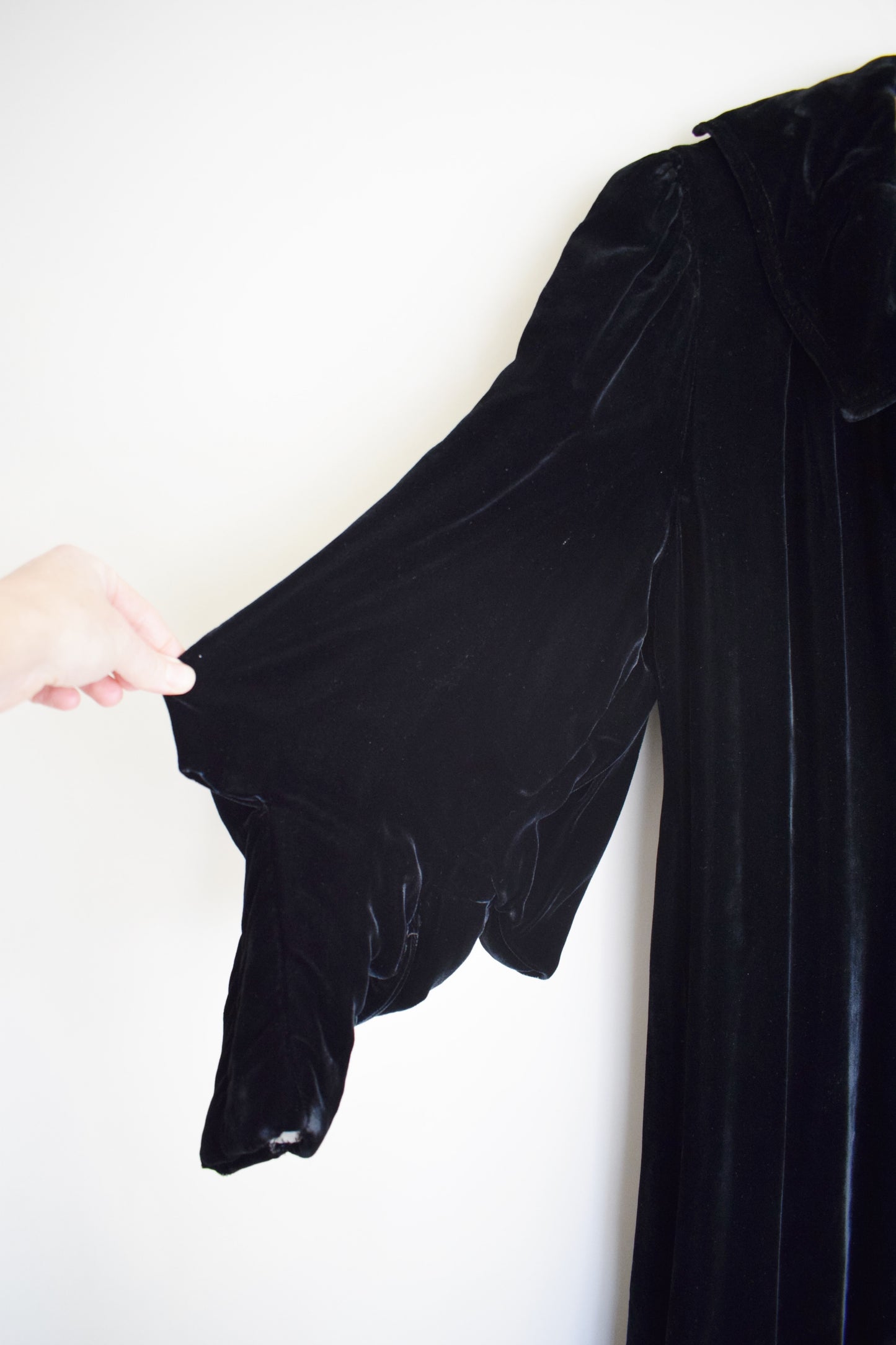 late 1930s/early 1940s Black Velvet Opera  Coat