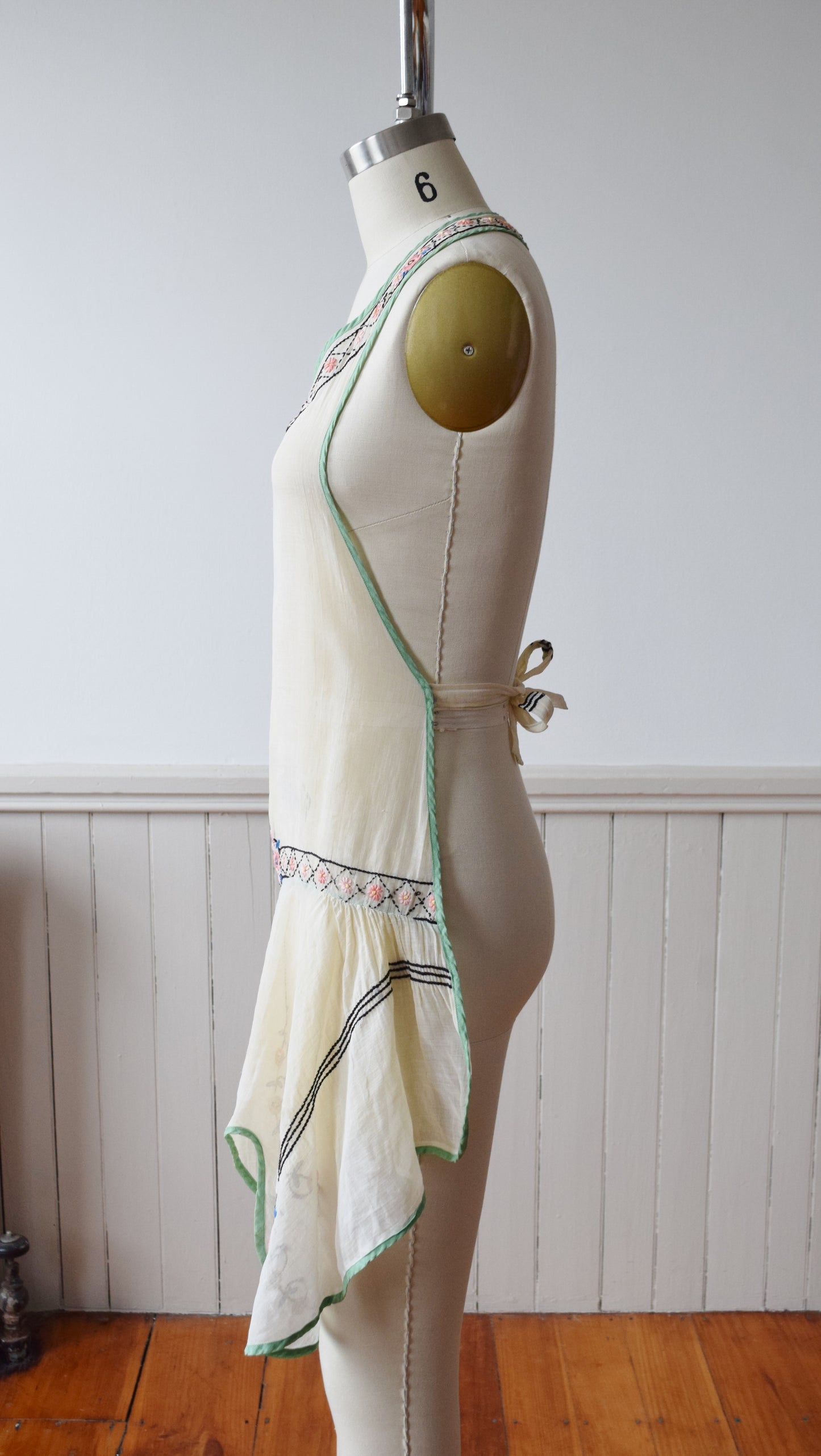 1920s Hand Embroidered Ruffle Apron