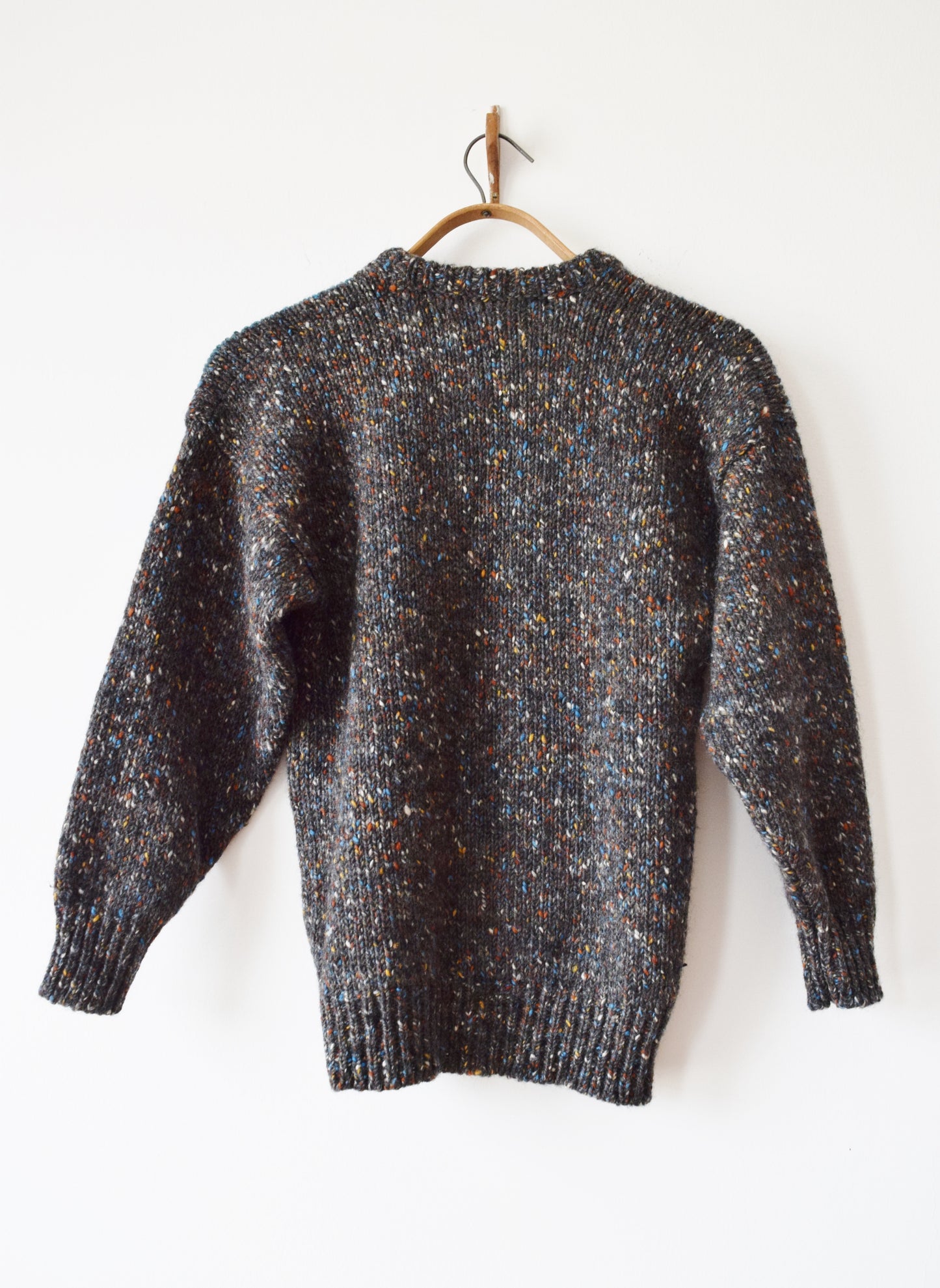 Hand Darned Vintage Irish Intarsia Sweater | S