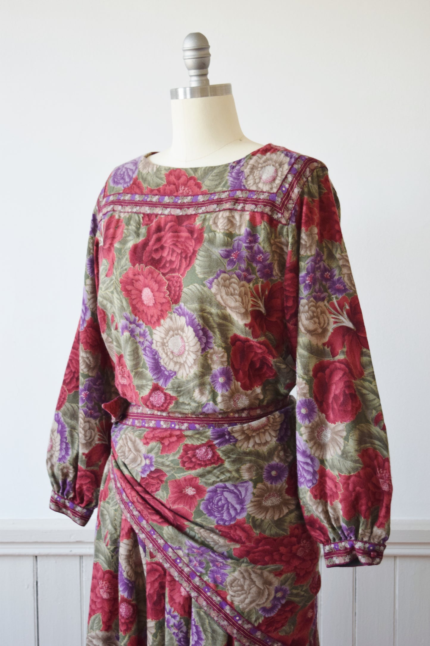 Wool/Silk Blend Floral Dress by Albert Nipon | 1980s | S/M