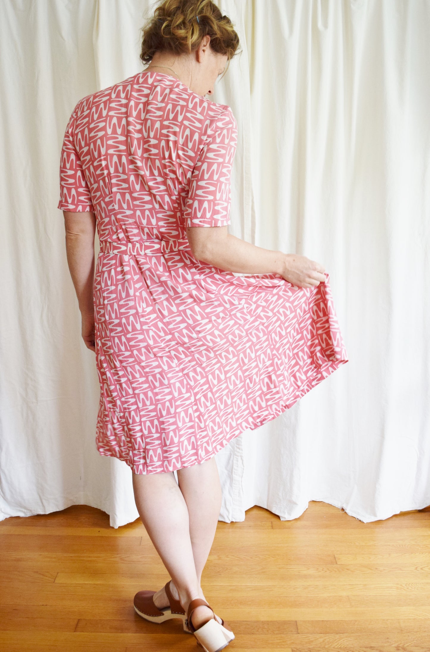 1940s Cold Rayon Novelty Print Day Dress | Pink Squiggle Dress | Button Front