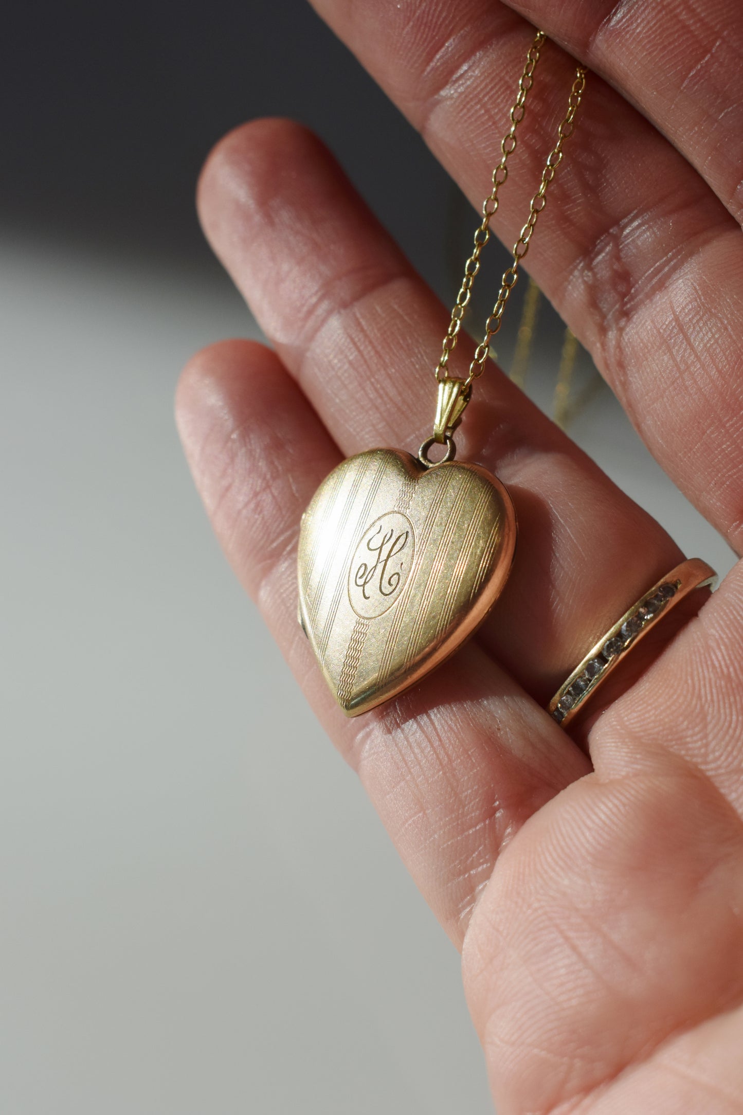 Vintage 1940s Gold-Fill Heart Locket | Initial H