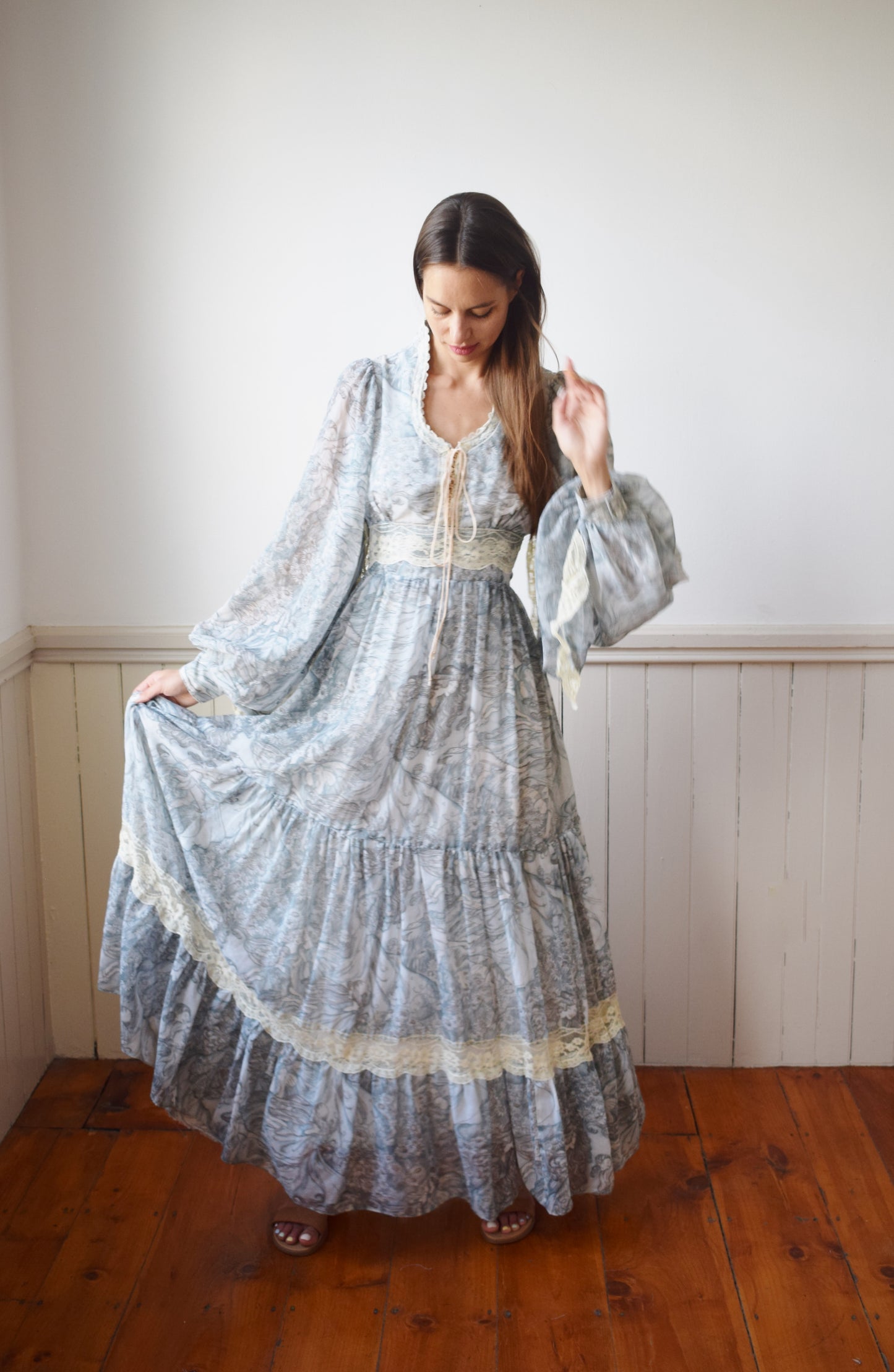 1970s Gunne Sax Fairy Print Gown | S