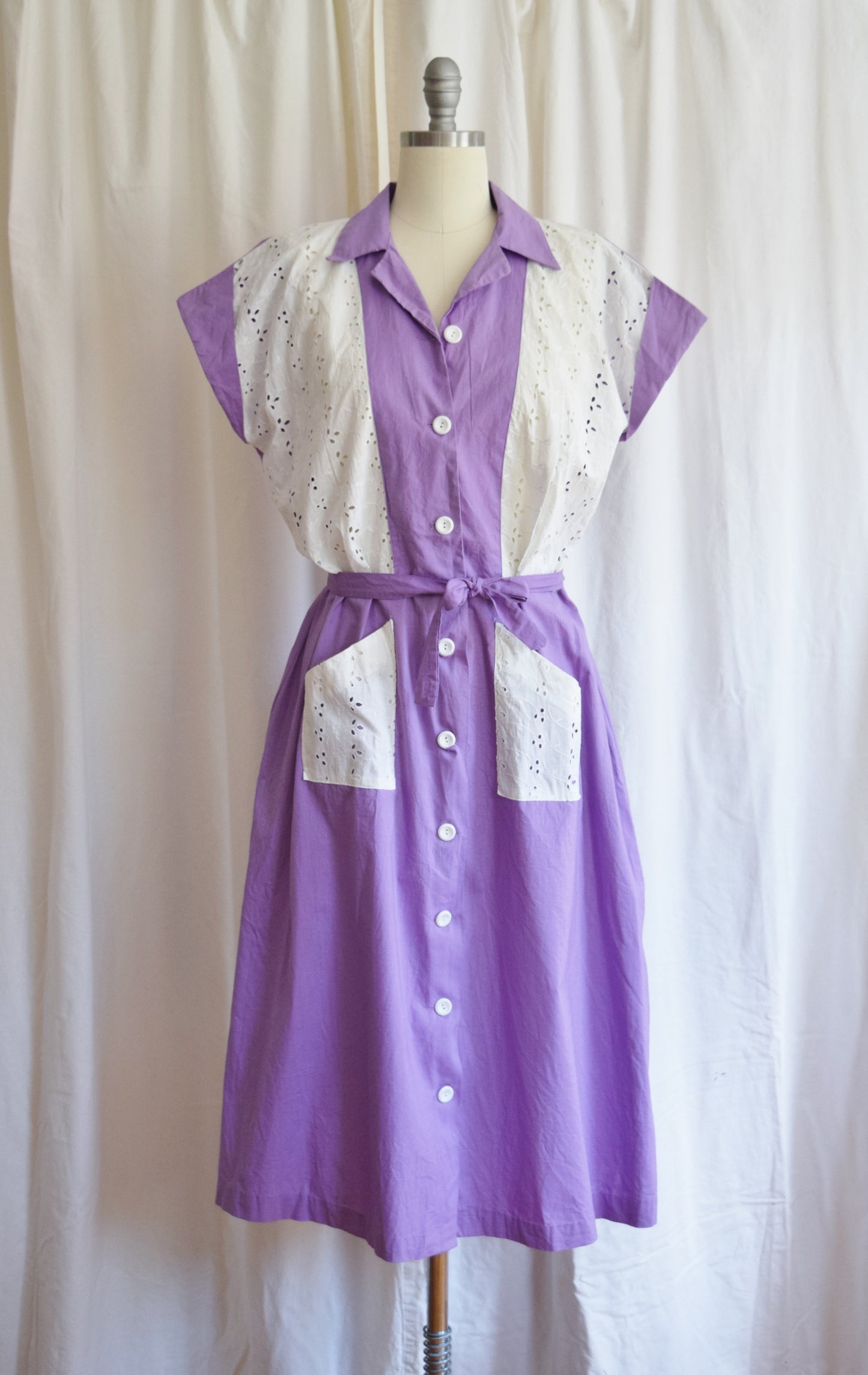 Early 1950s Purple and Eyelet Day Dress | Approx. L/XL