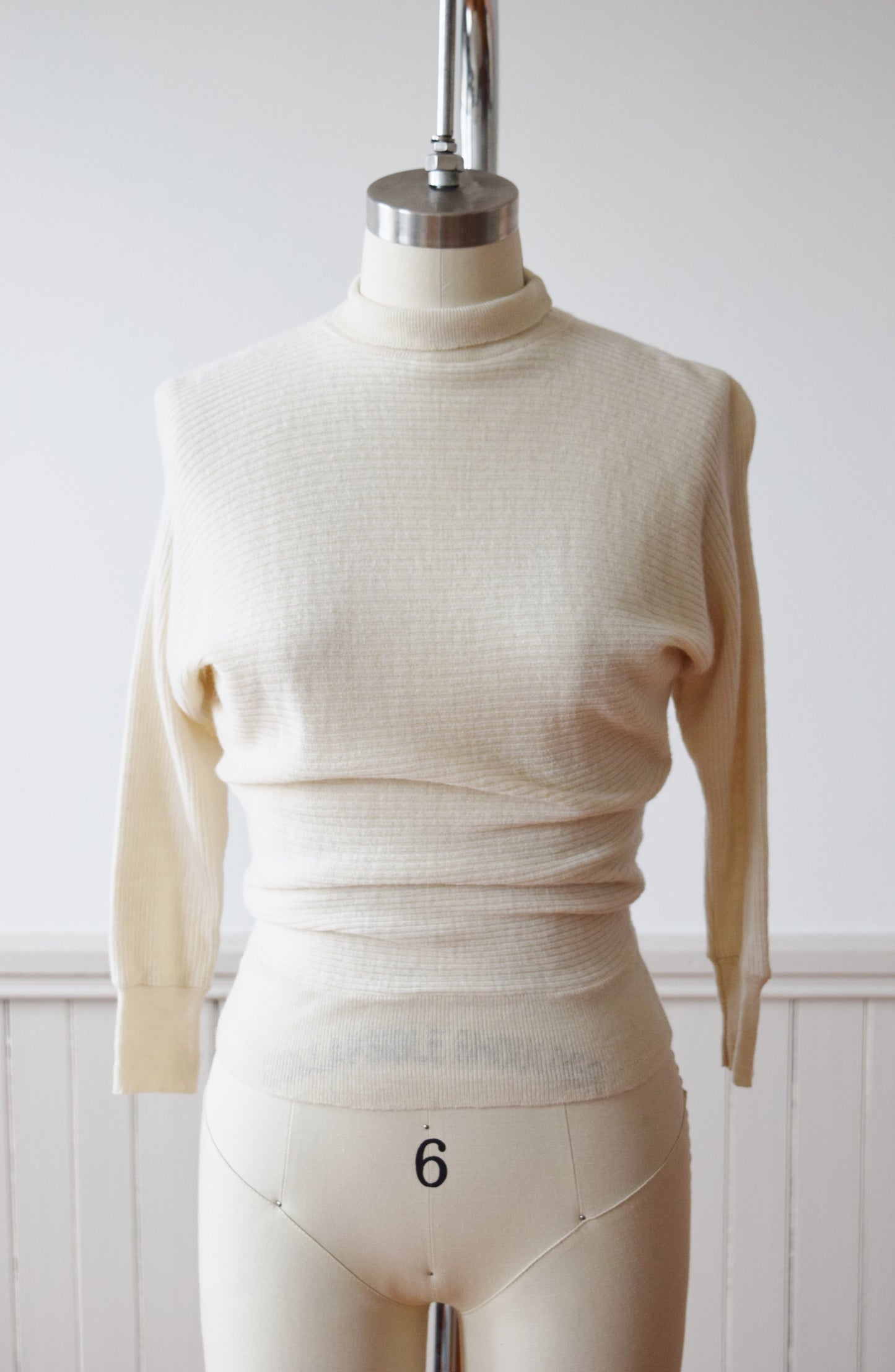 Fitted Ribbed Wool Mockneck Top | S