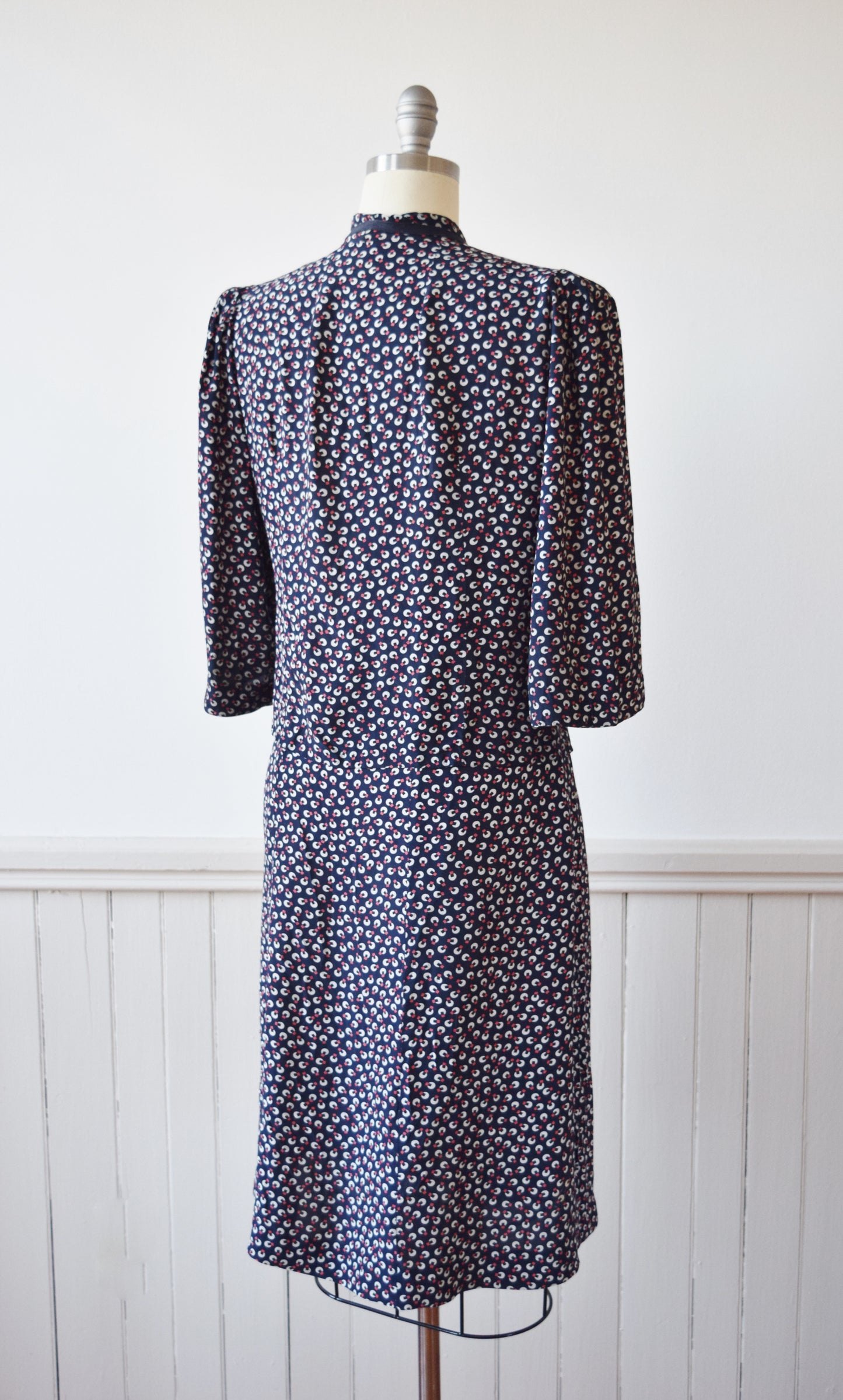 Geo Print Cold Rayon Skirt Suit | L/XL