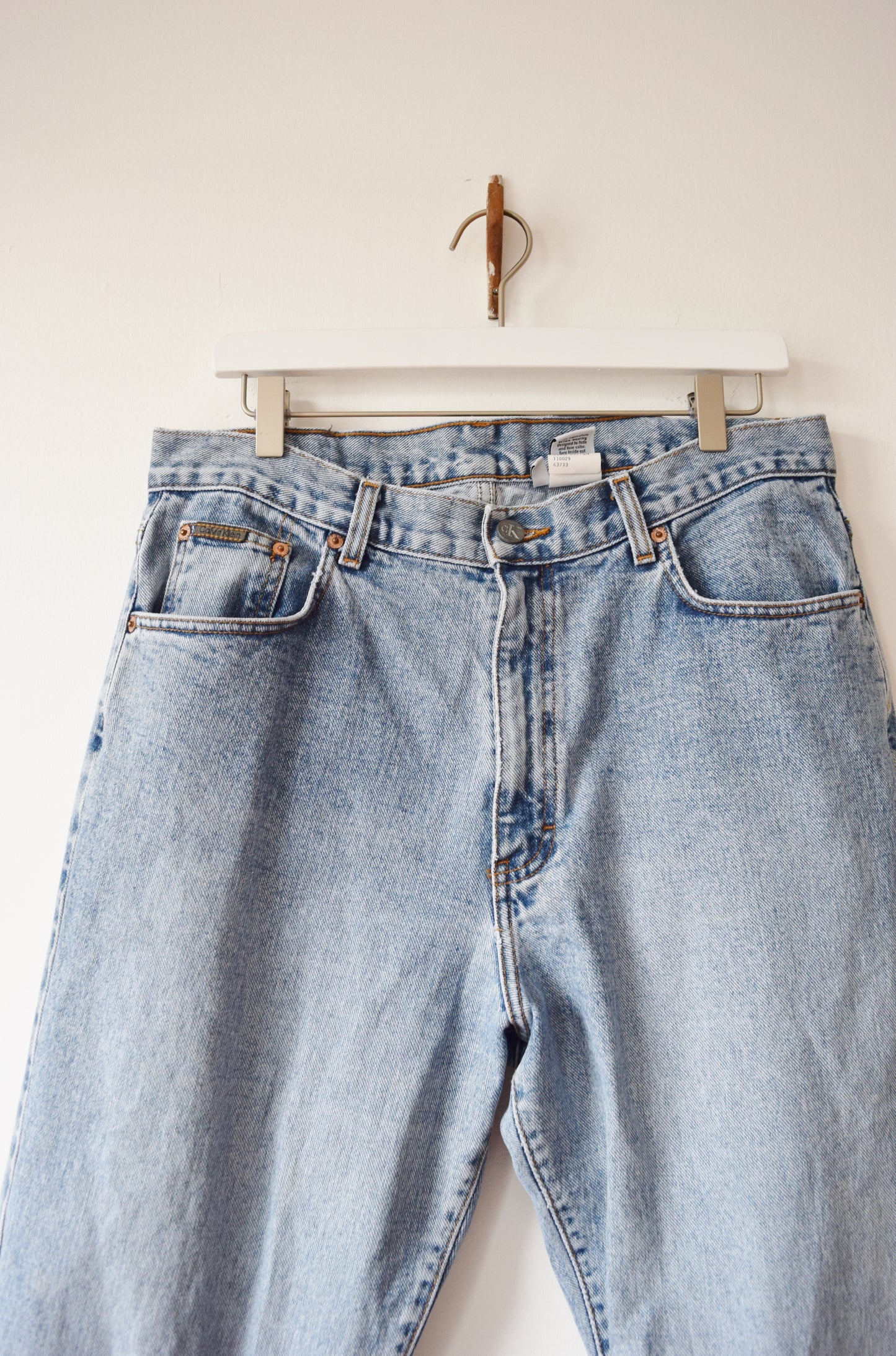 1990s Calvin Klein Jeans | 34 W