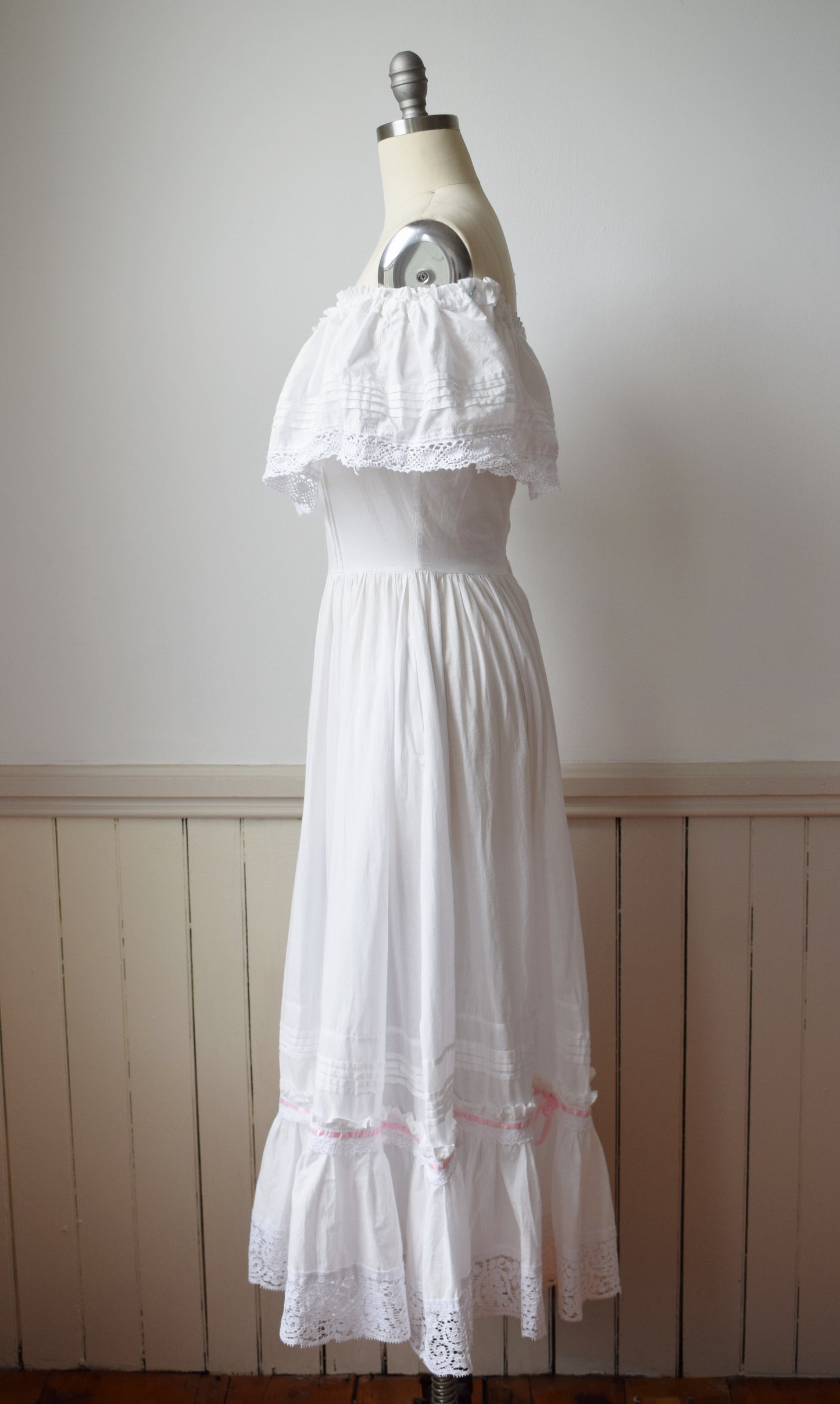 1980s Laura Ashley White Cotton Gown | M
