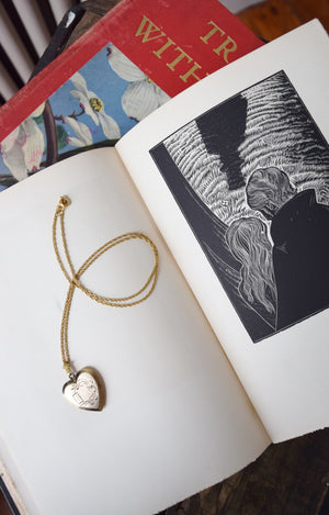 Antique Gold Heart Shaped Locket Necklace