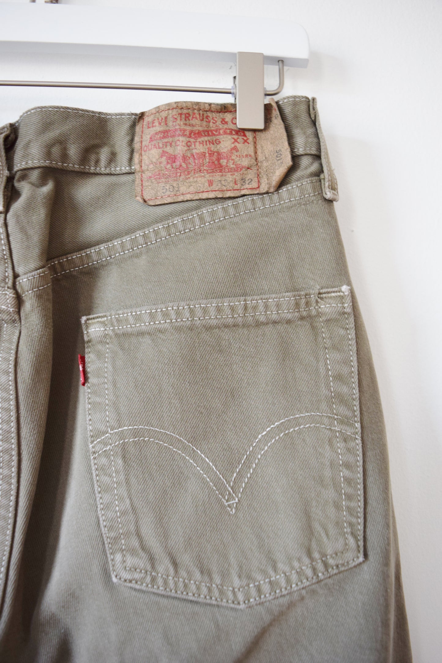 Levi's 501s in Olive Green | 33 W