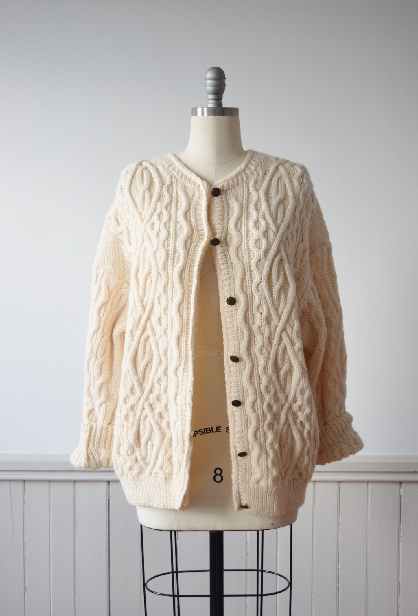 1980s Wool Cable Knit Cardigan | M-L