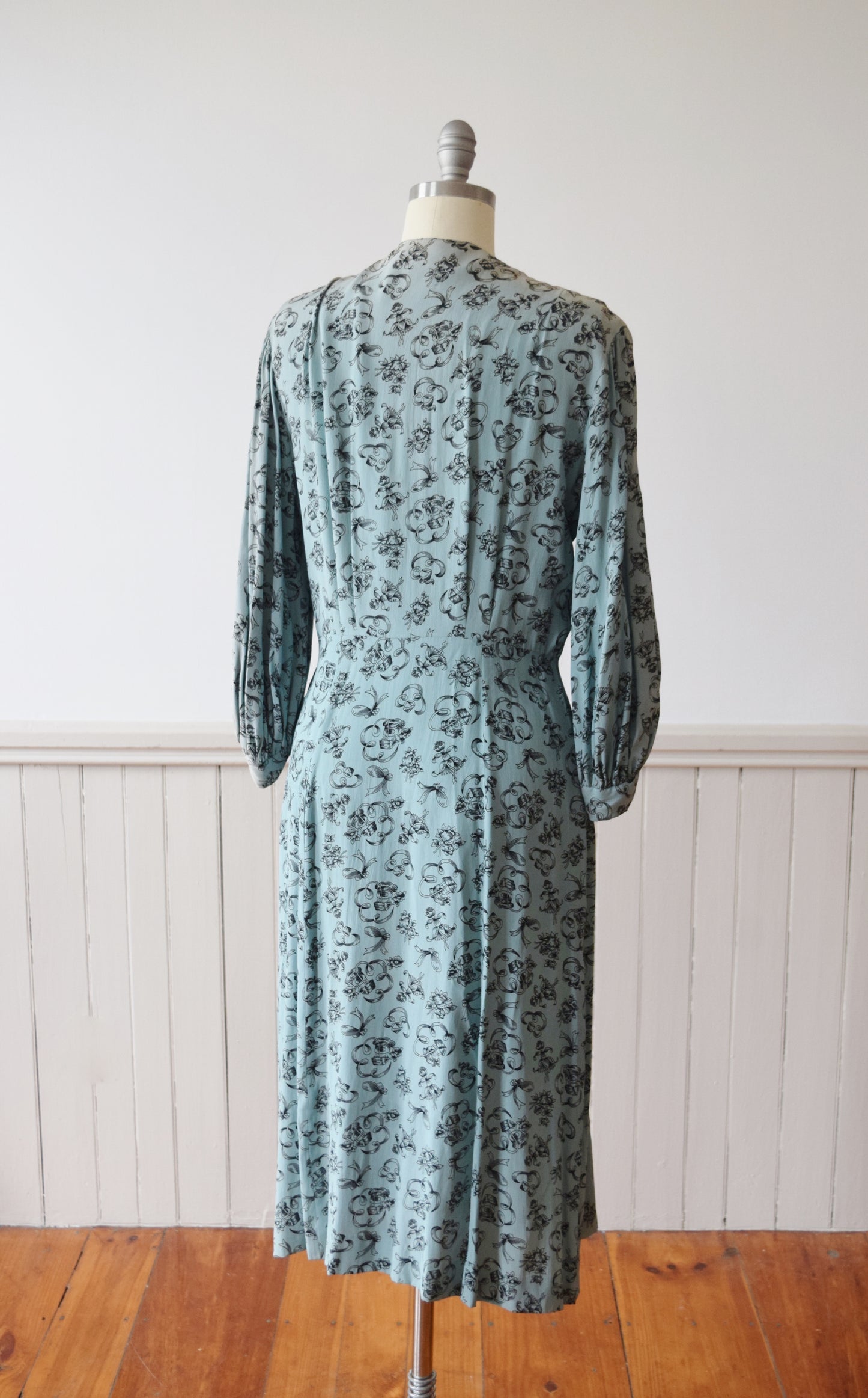 1940s Novelty Print Day Dress | M-M/L