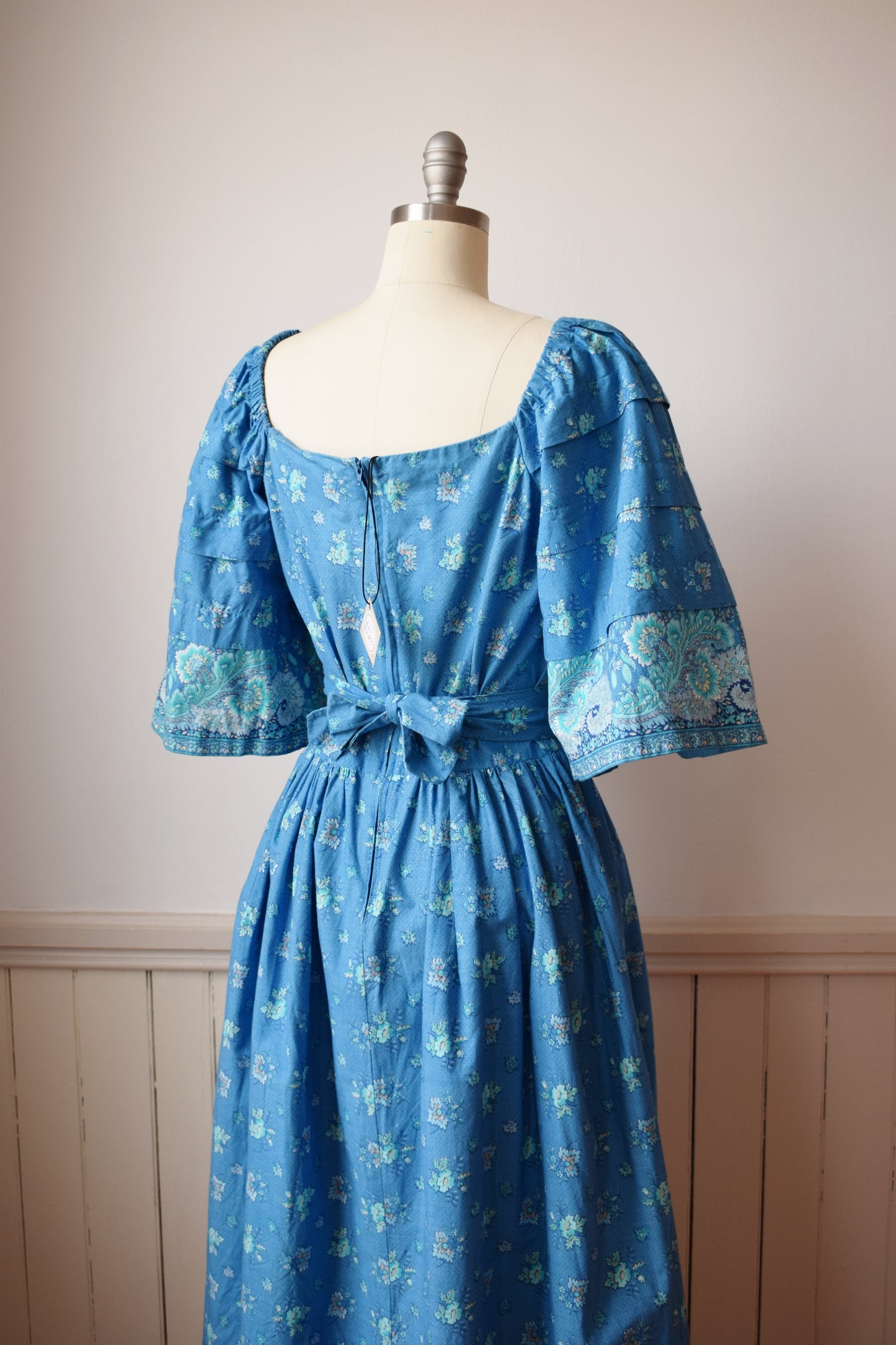 Vintage Bell Sleeve French Cotton Dress | M/L