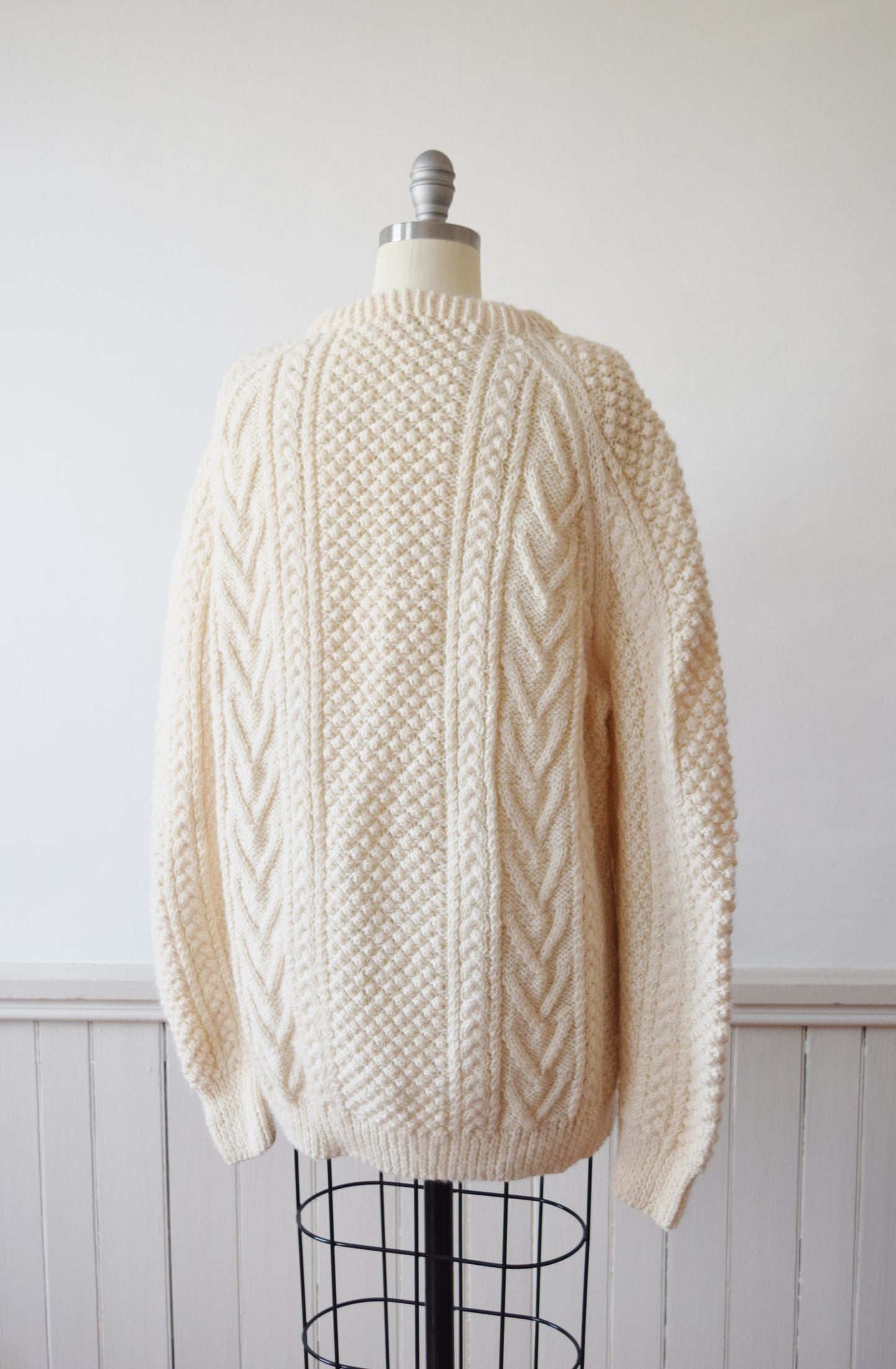 Vintage Hand Knit Fishermans Sweater | M-XL