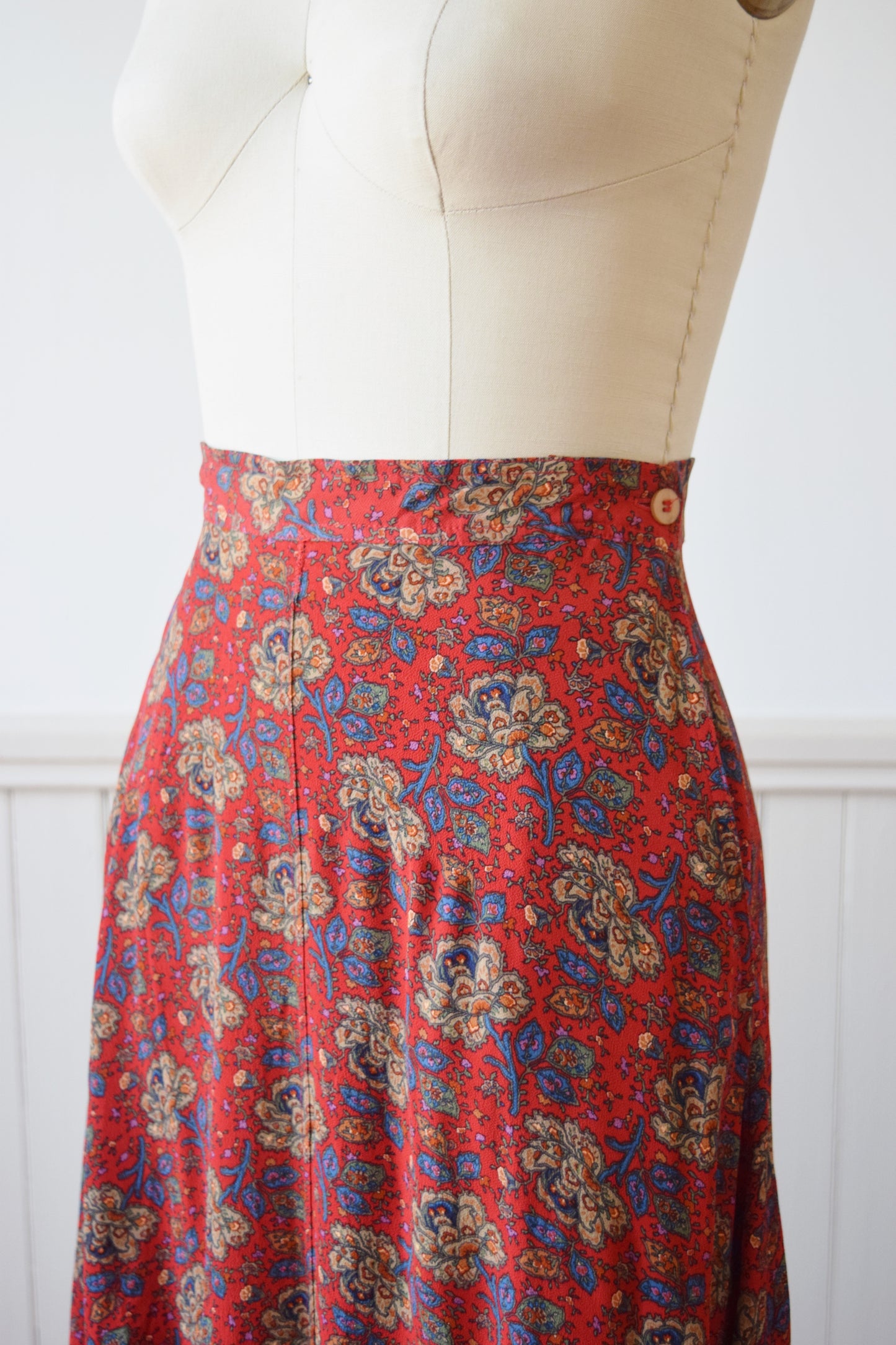 Persian Rose Bias cut Rayon Skirt | XS/S | 26.5 W