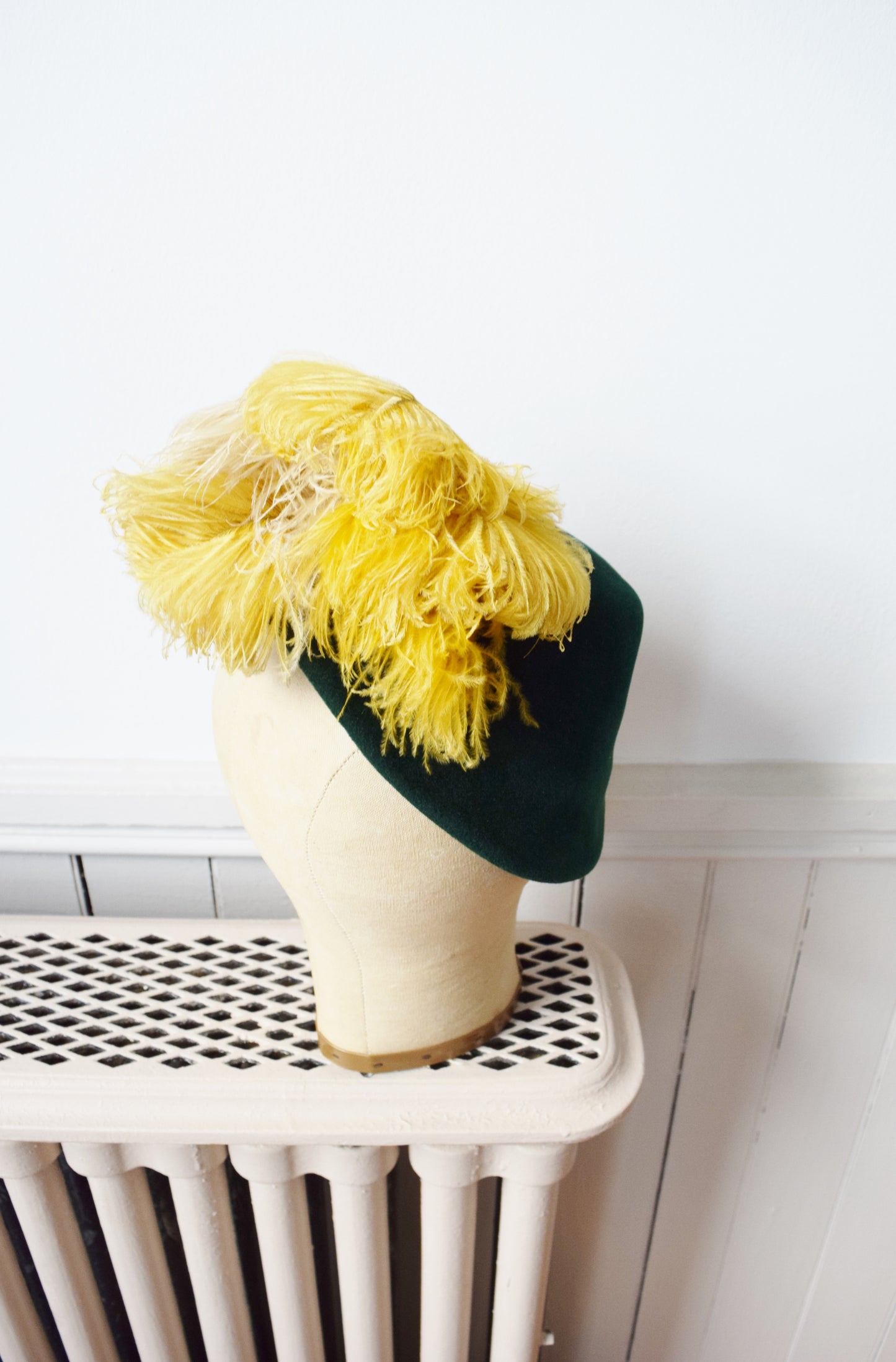 1940s Sally Victor Velour and Ostrich Feather Tilt Hat
