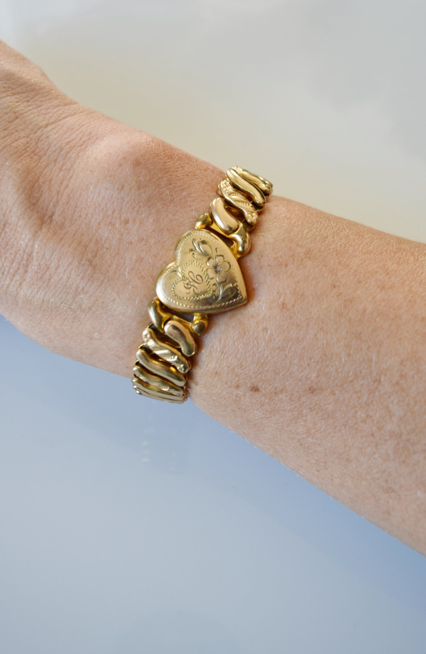 Vintage Sweetheart Expansion Bracelet with Engraved Heart Charm | "H"