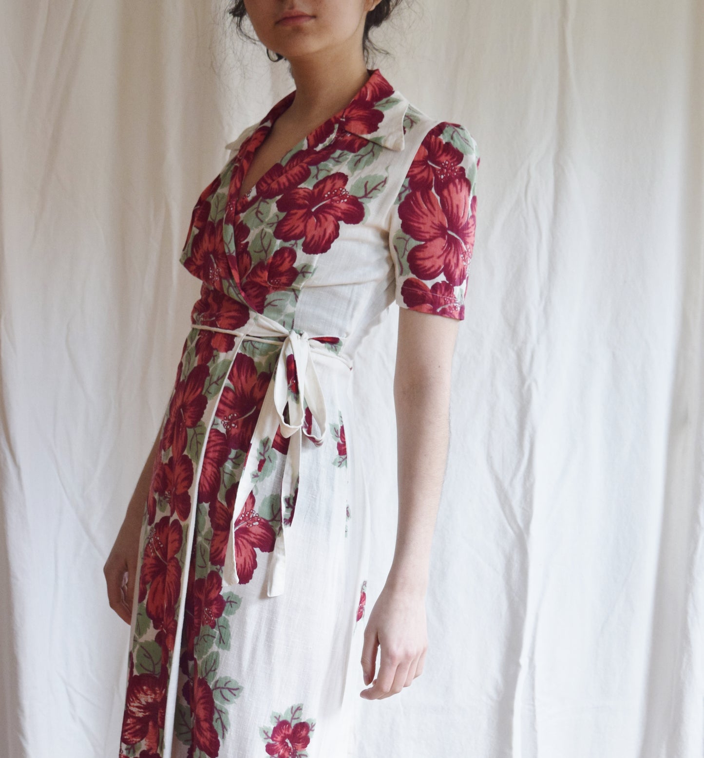 Early 1940s Hawaiian Print Floral Wrap Dress